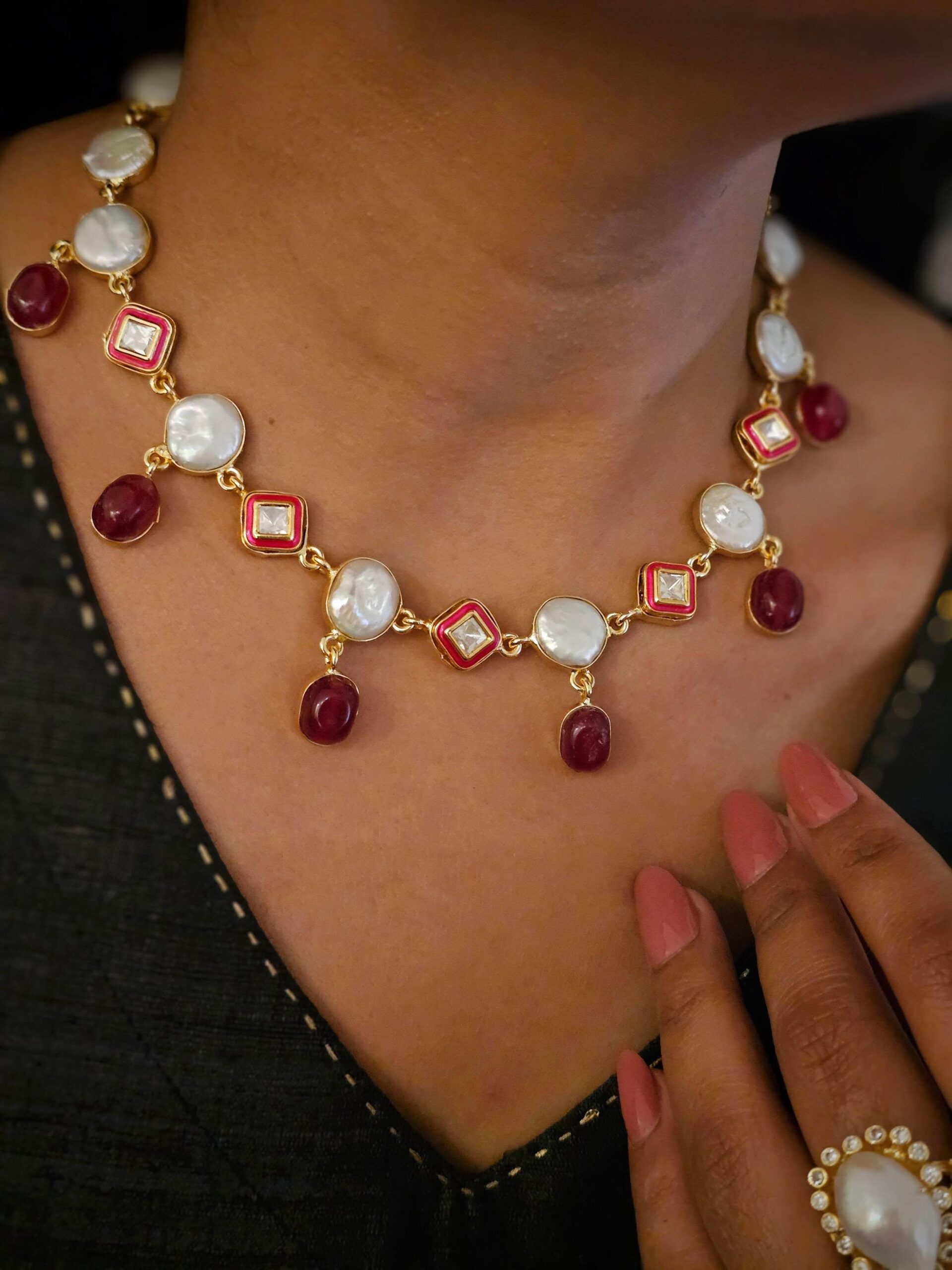 Shabana baroque necklace Thumbnail