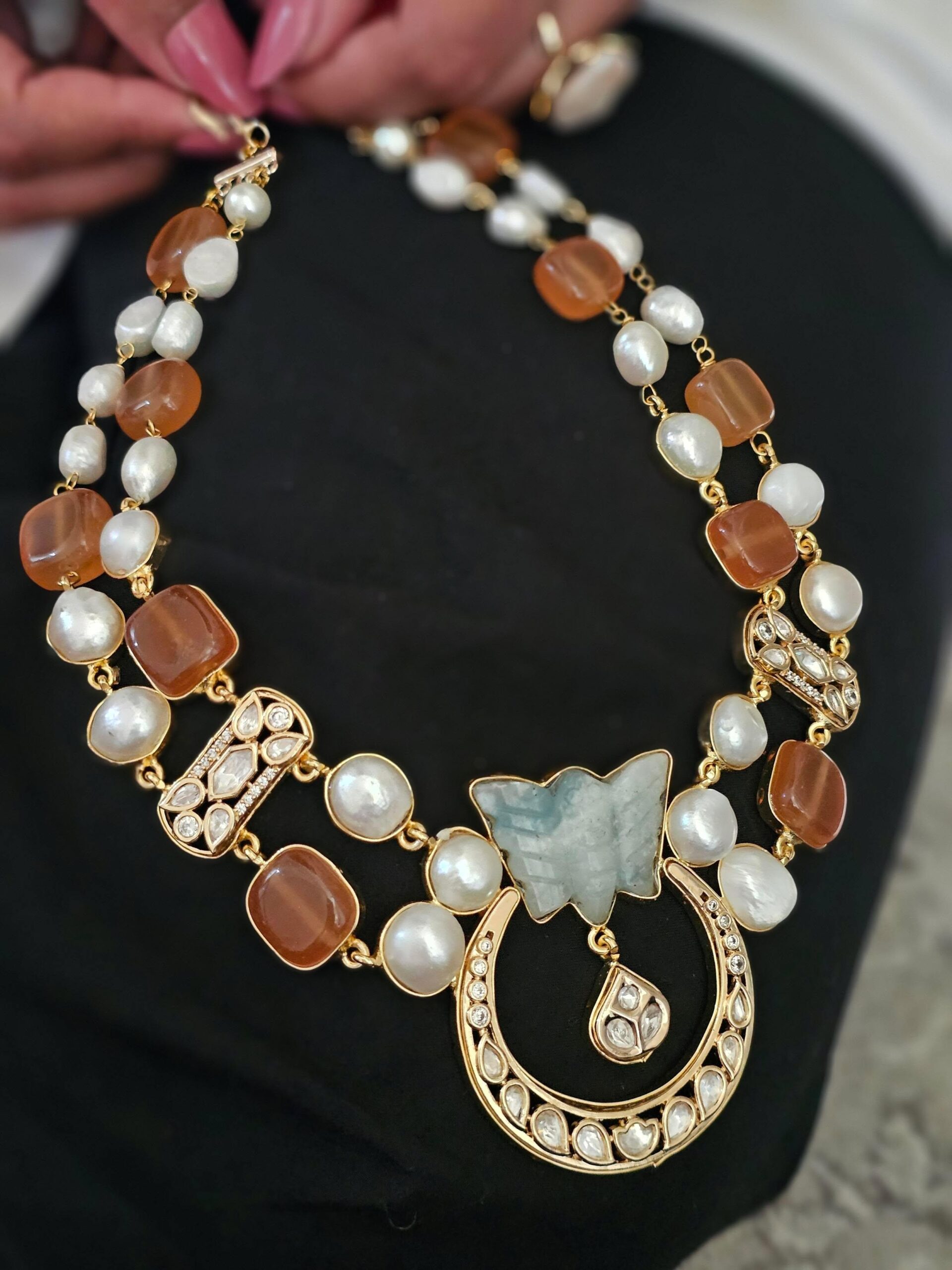 Harshlata baroque necklace Thumbnail