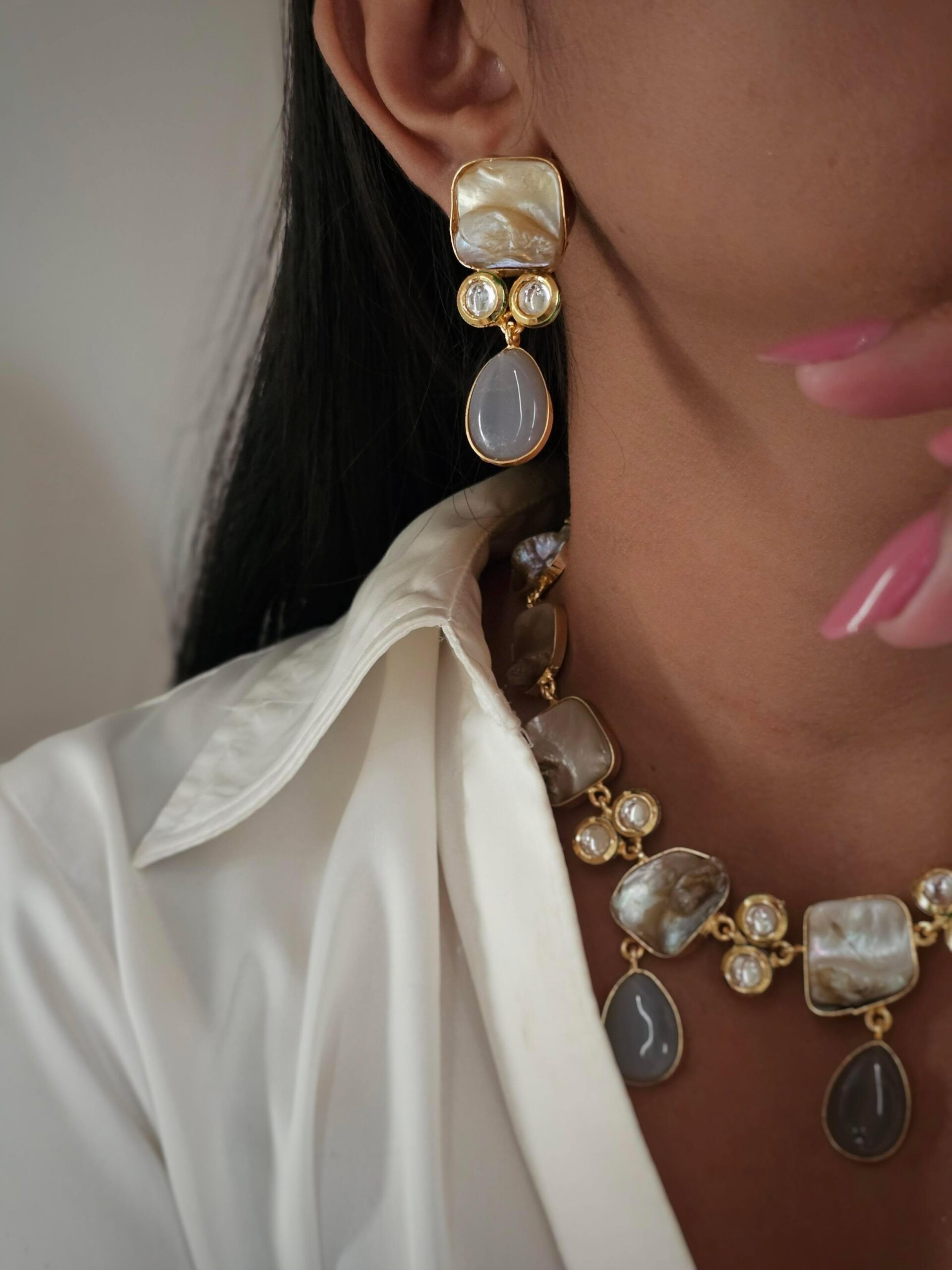 Mehtabi baroque necklace Thumbnail