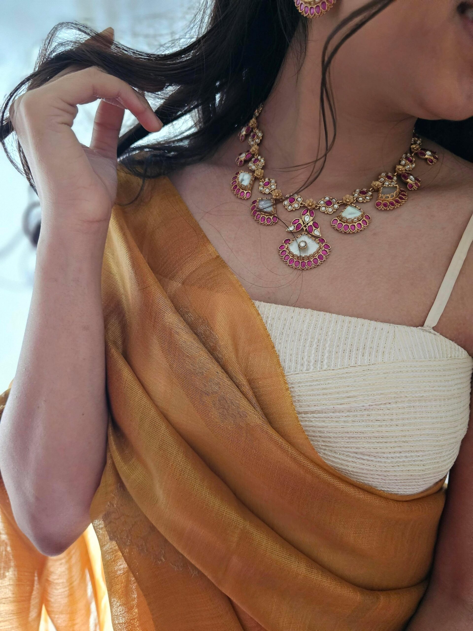 Surana handcrafted quartz necklace Thumbnail