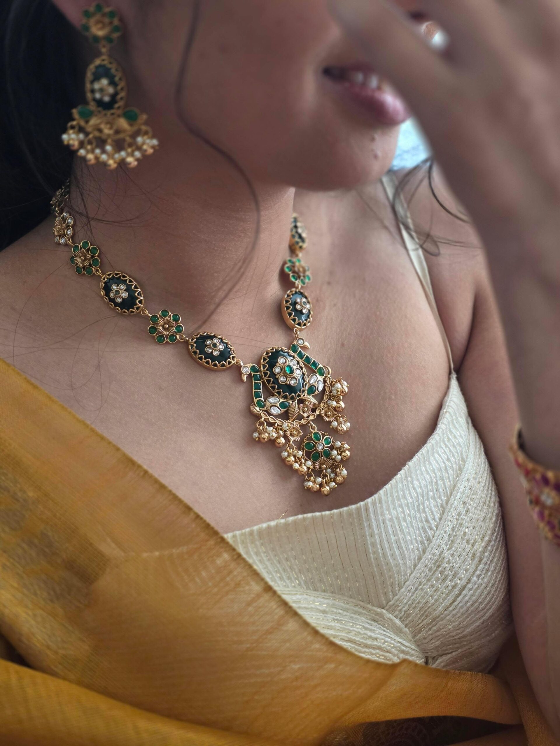 Surana handcrafted quartz long necklace Thumbnail