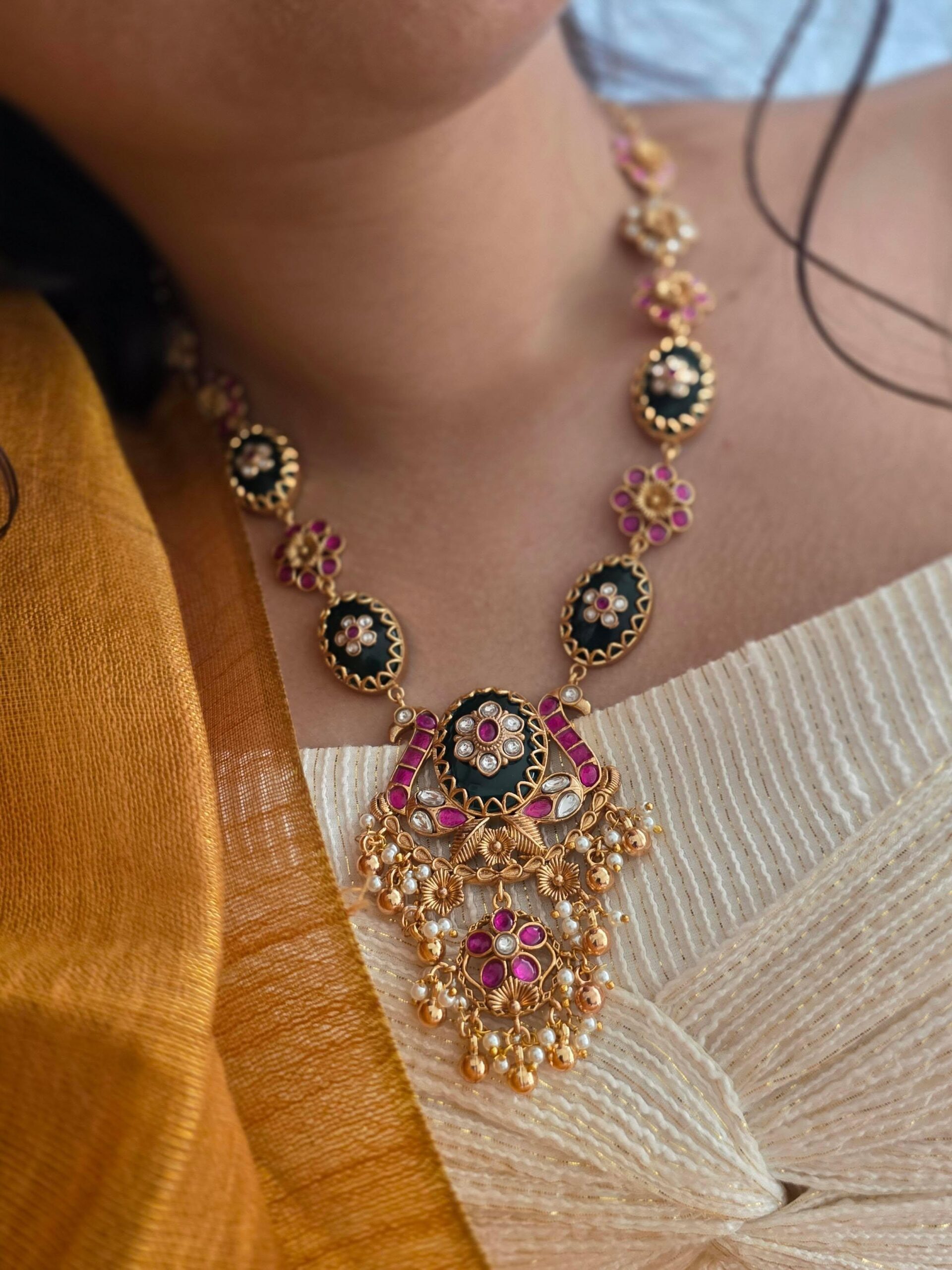 Surana handcrafted quartz long necklace Thumbnail