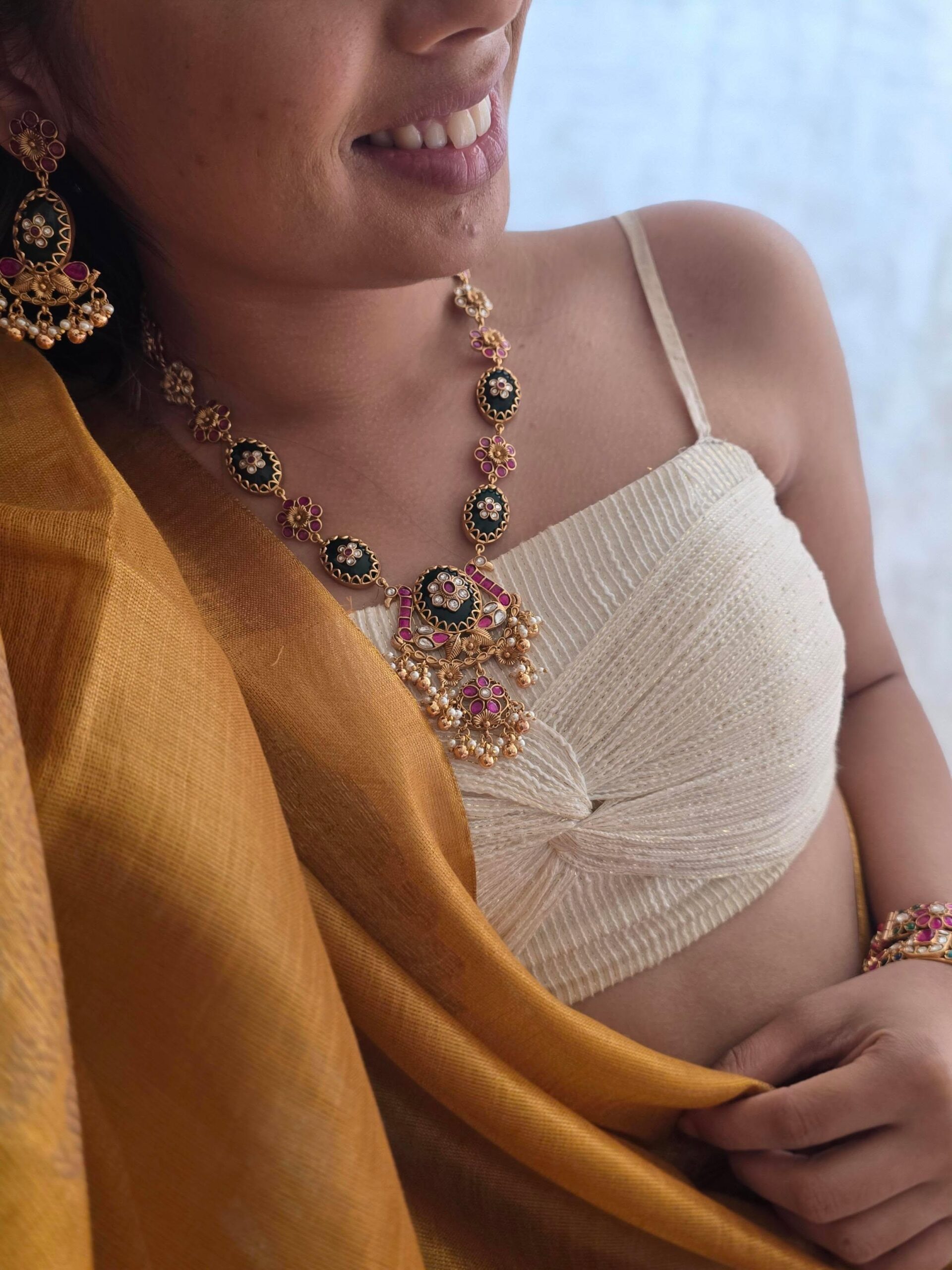 Surana handcrafted quartz long necklace Thumbnail