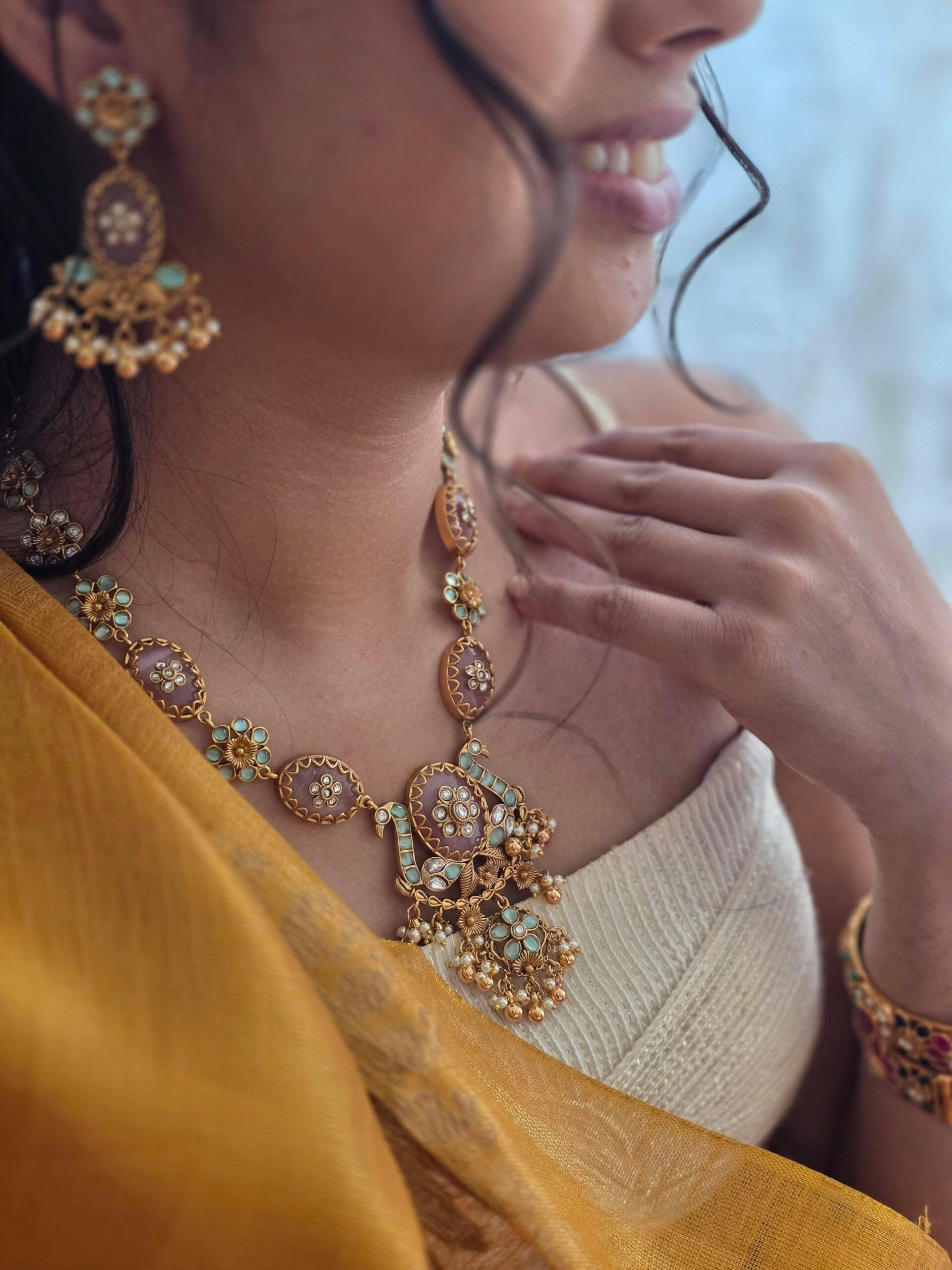 Surana handcrafted quartz long necklace Thumbnail