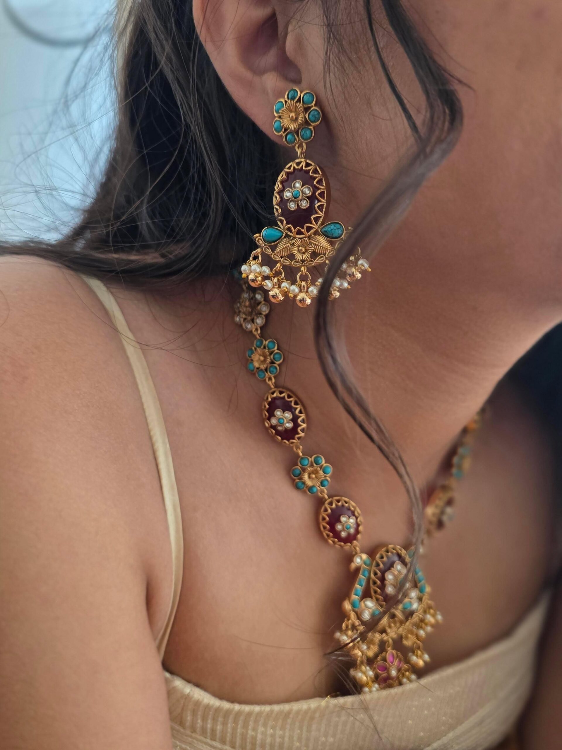 Surana handcrafted quartz long necklace Thumbnail