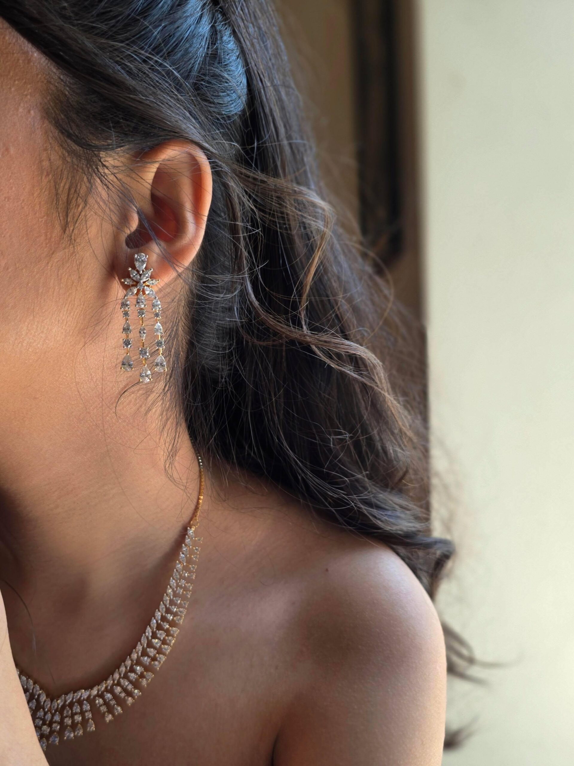 Omri diamond - look delicate necklace Thumbnail