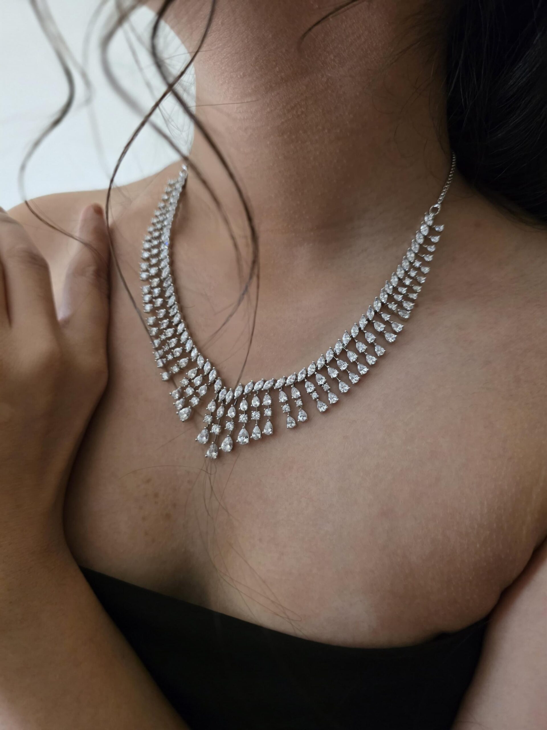 Omri diamond - look delicate necklace Thumbnail