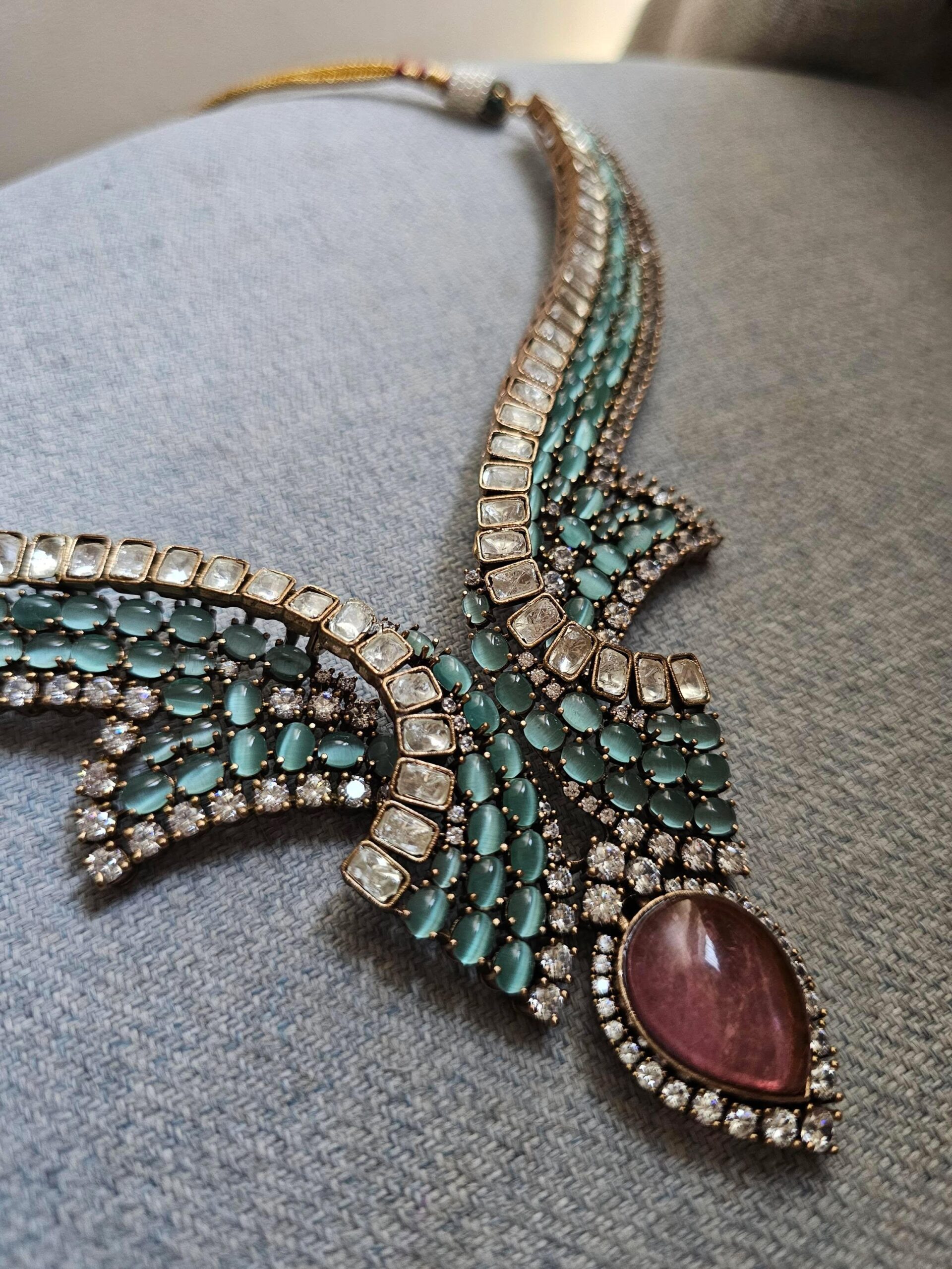 Marama handcrafted quartz necklace Thumbnail