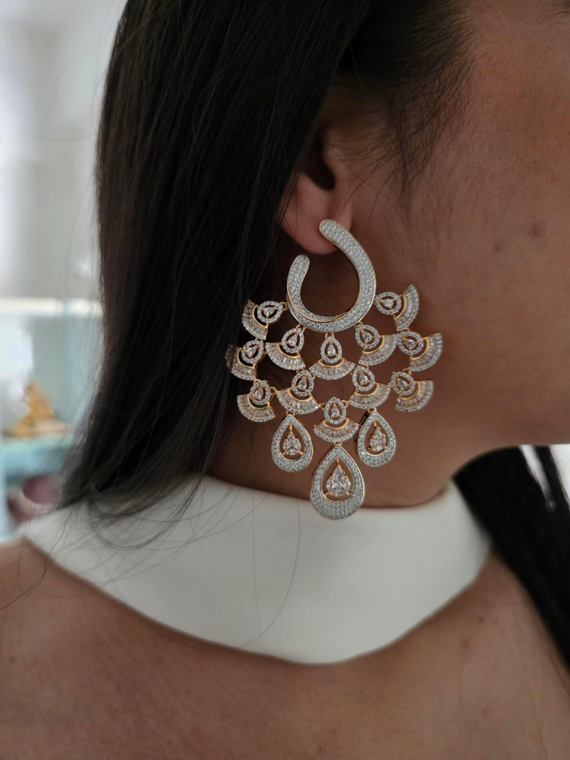 Nitya diamond-look chaandbaali Thumbnail