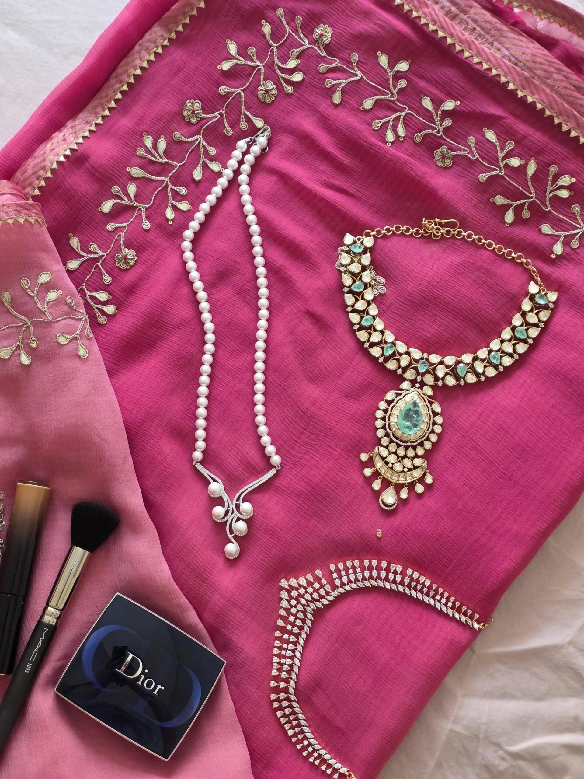 Pashmina delicate pearl necklace Thumbnail