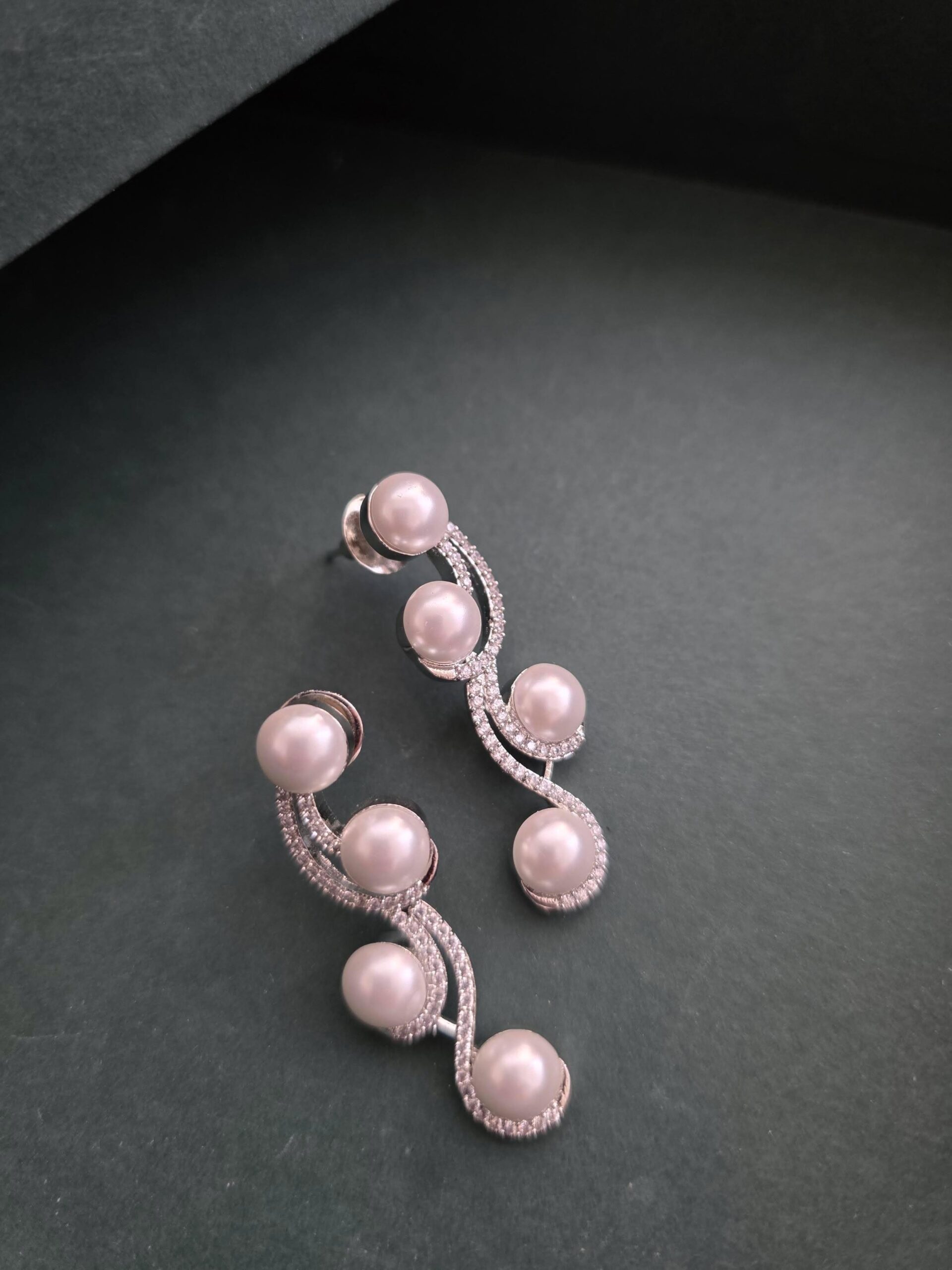 Pashmina delicate pearl necklace Thumbnail