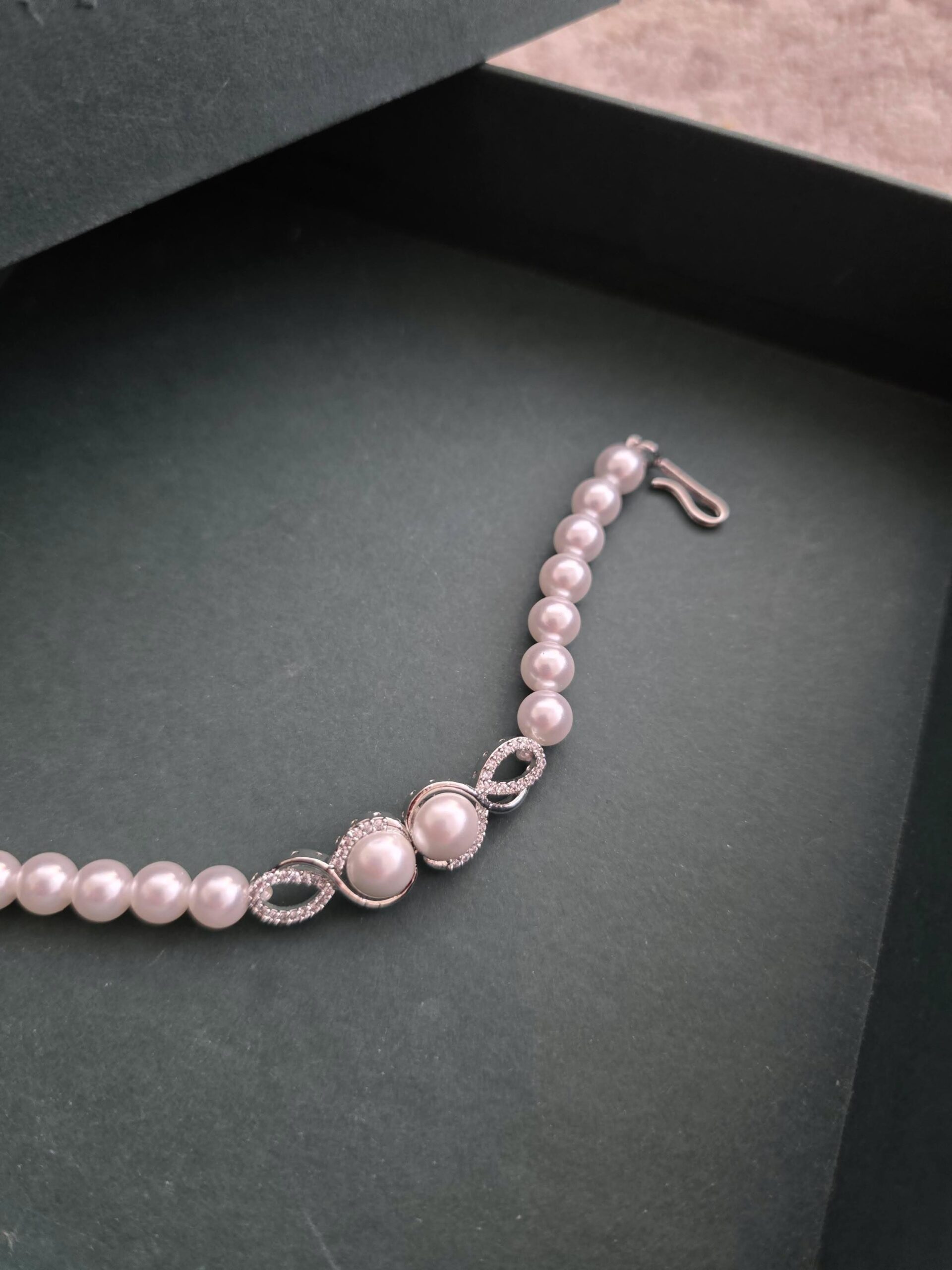Pashmina delicate pearl necklace Thumbnail