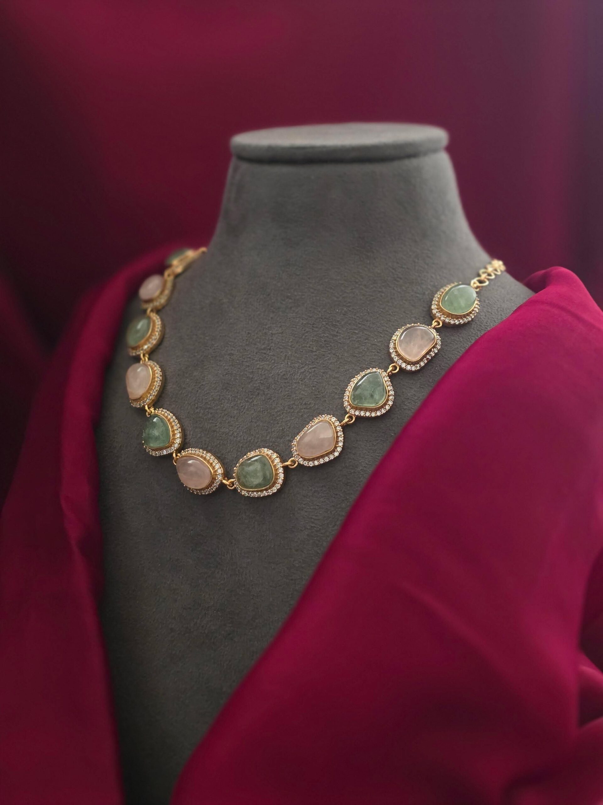 Savri quartz necklace Thumbnail