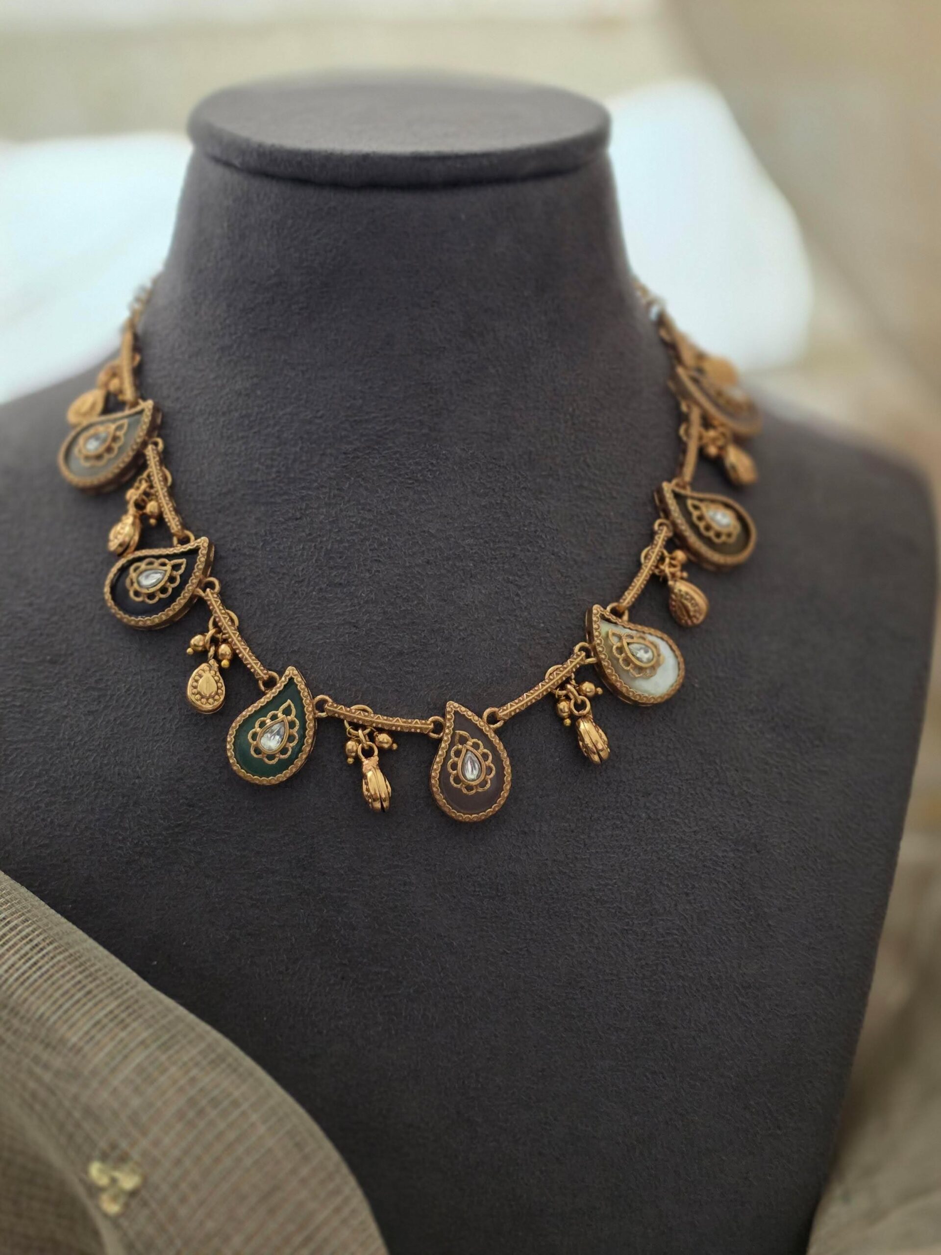 Rama handcrafted necklace Thumbnail