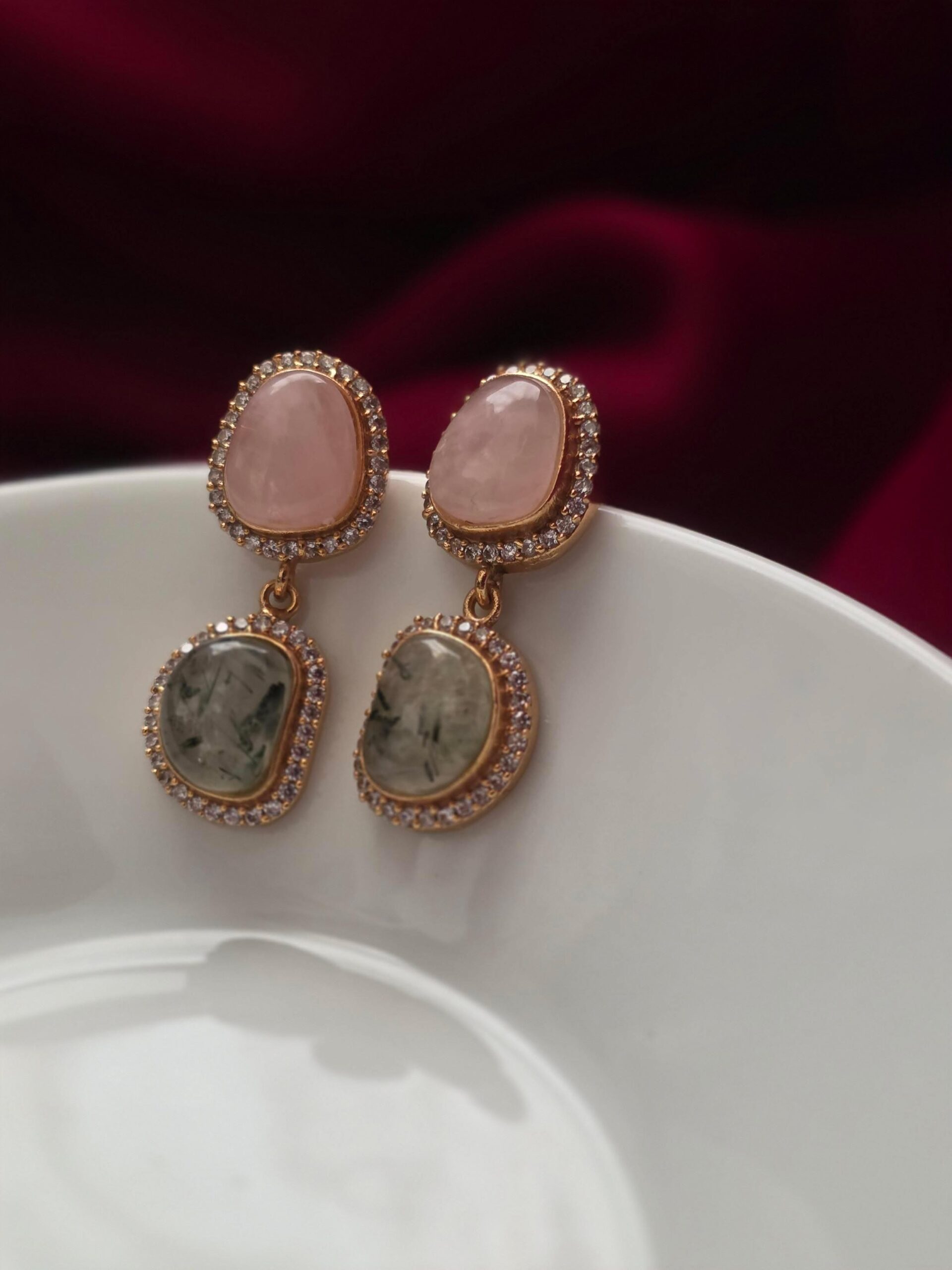 Savri quartz and polki necklace Thumbnail