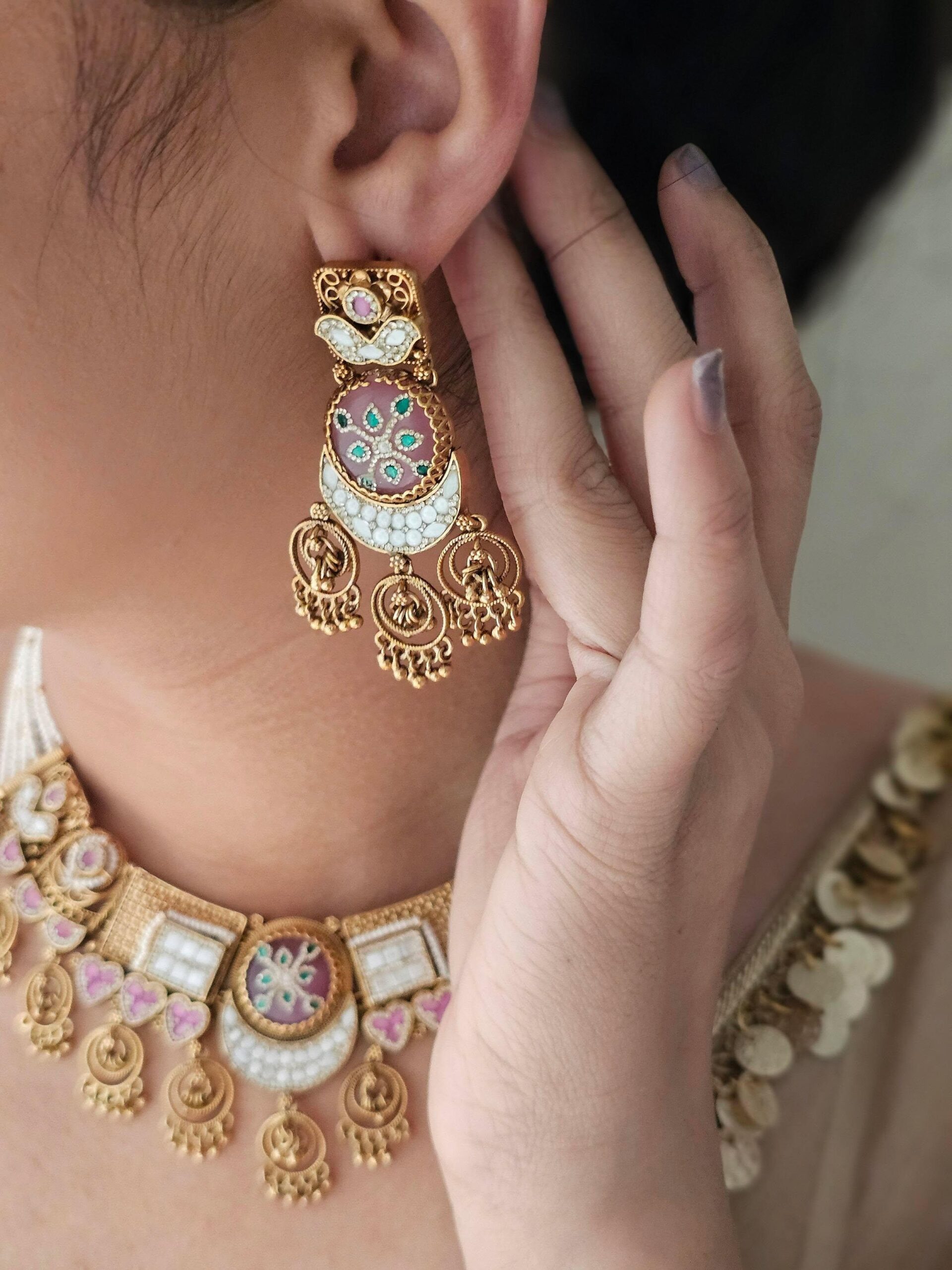 Nysa pearl and polki necklace Thumbnail