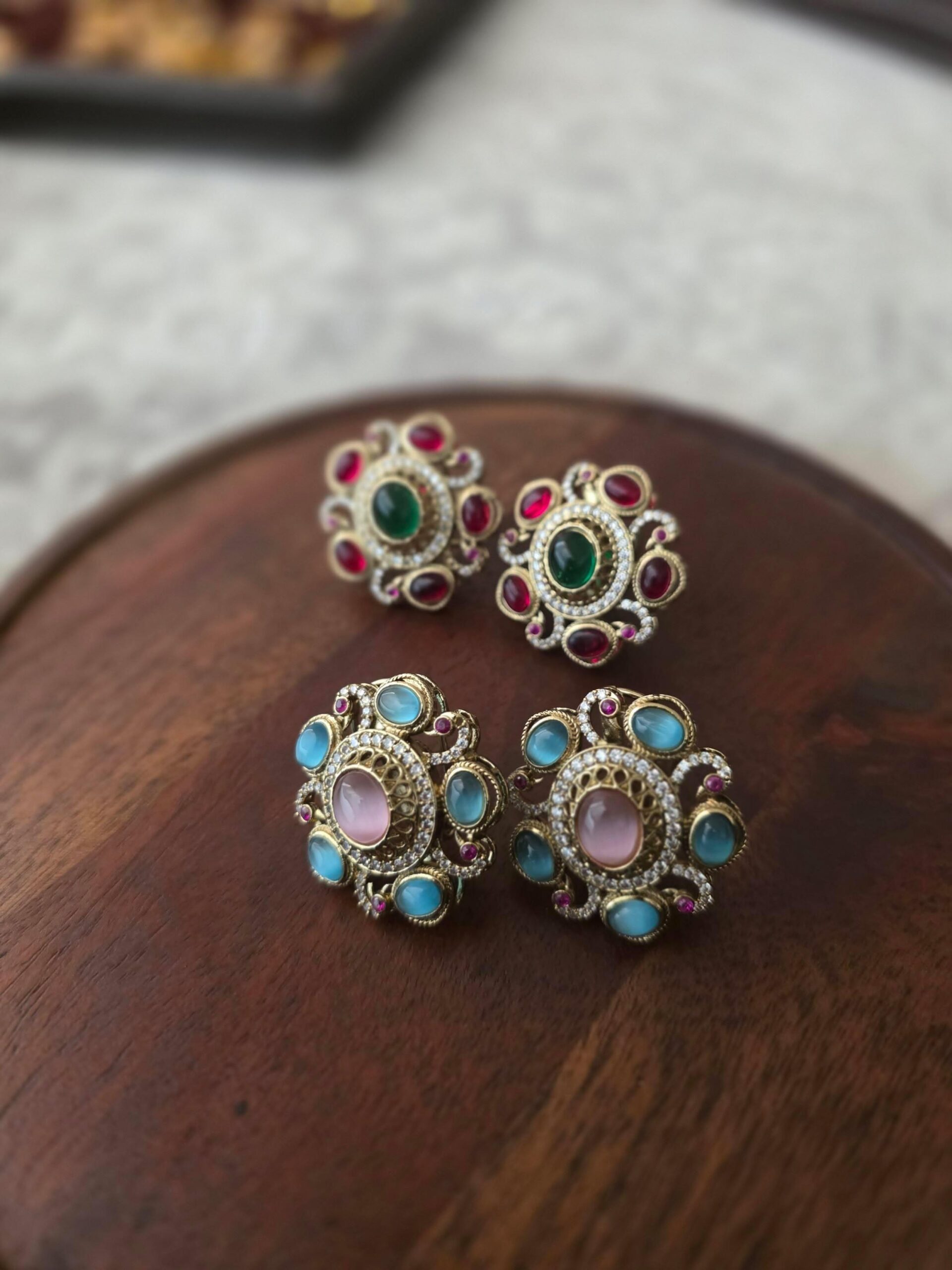 Zara floral earrings Thumbnail
