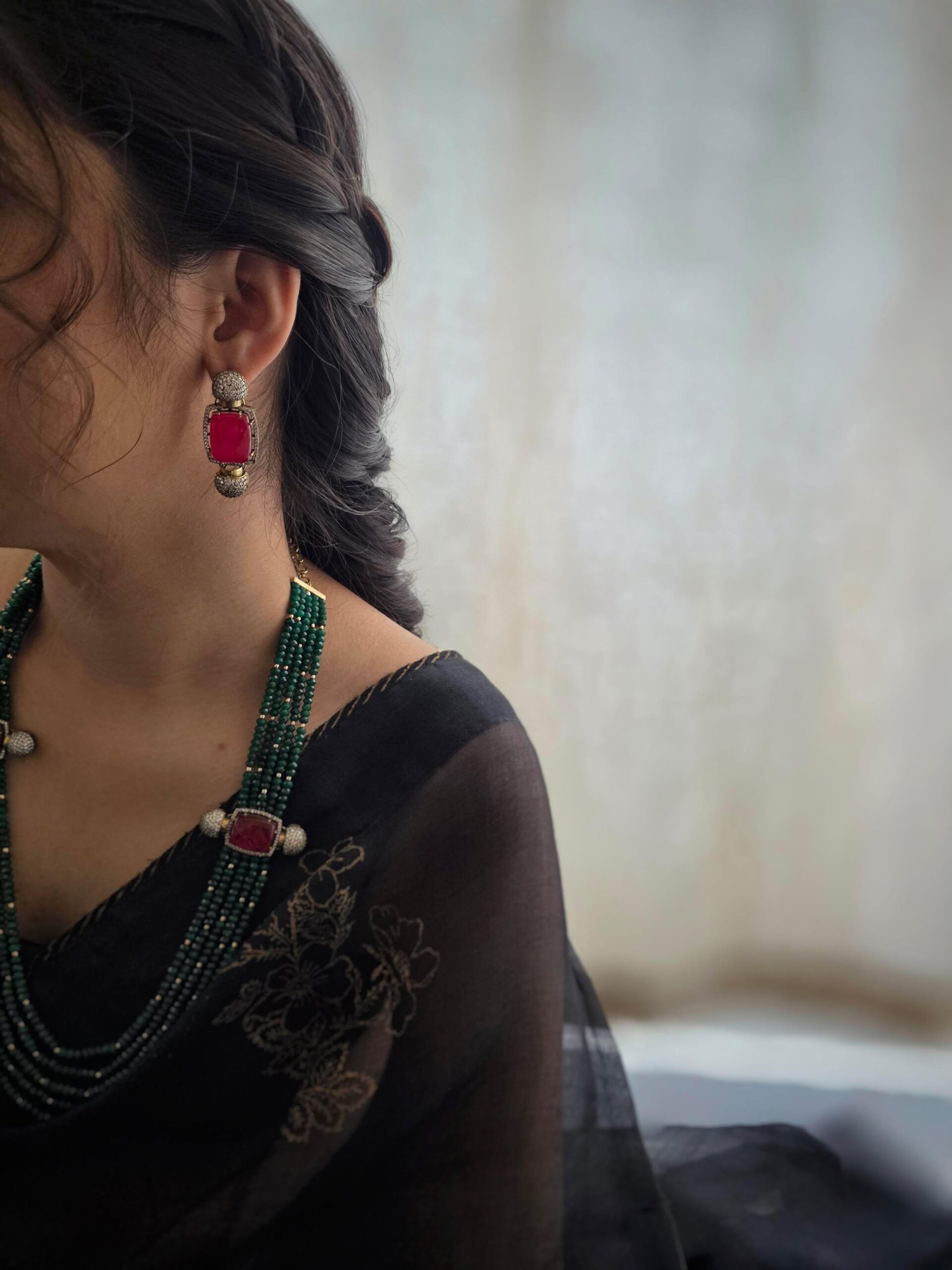 Girisha pearl and quartz long necklace Thumbnail