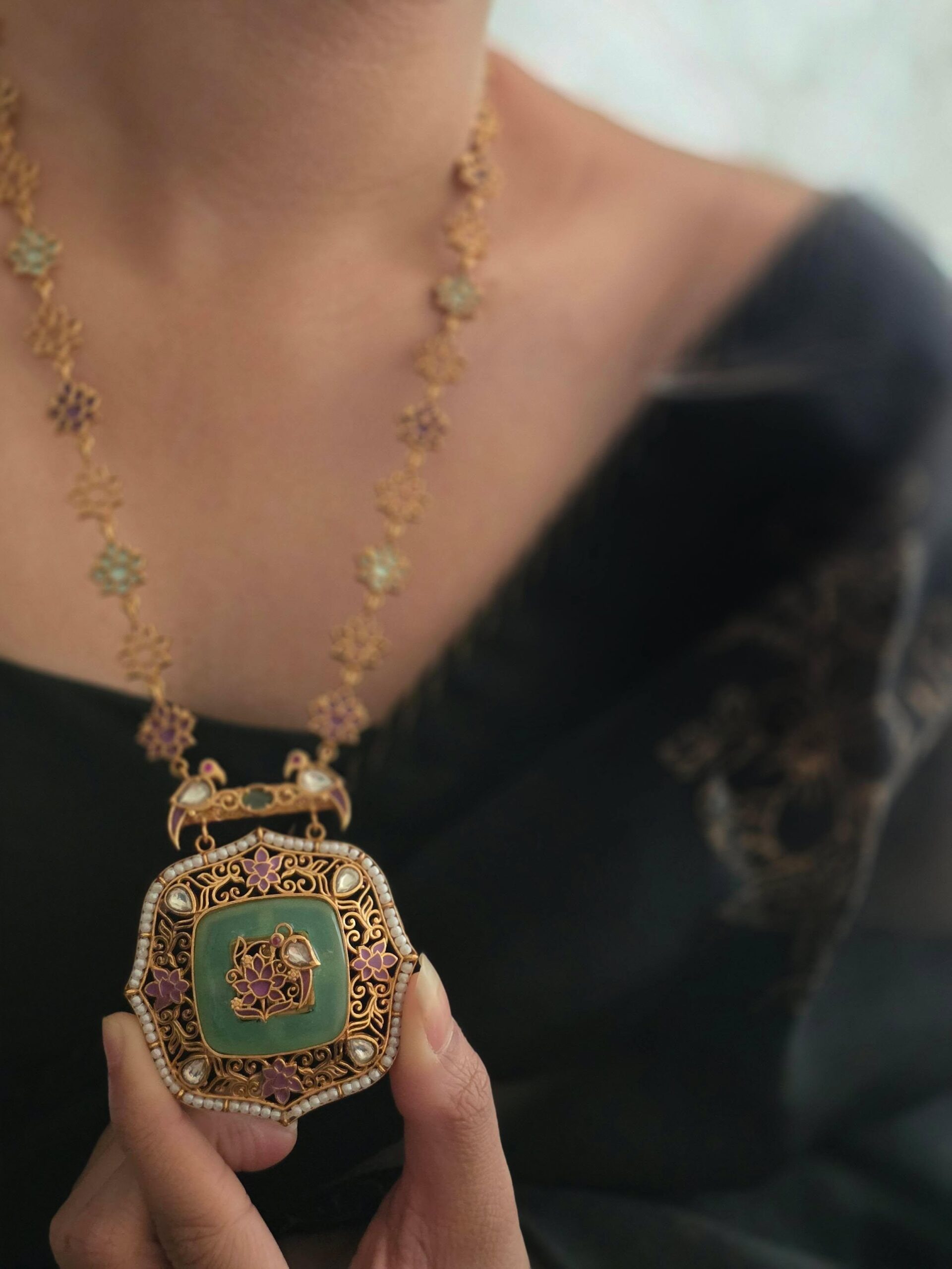 Saira handcrafted long necklace Thumbnail