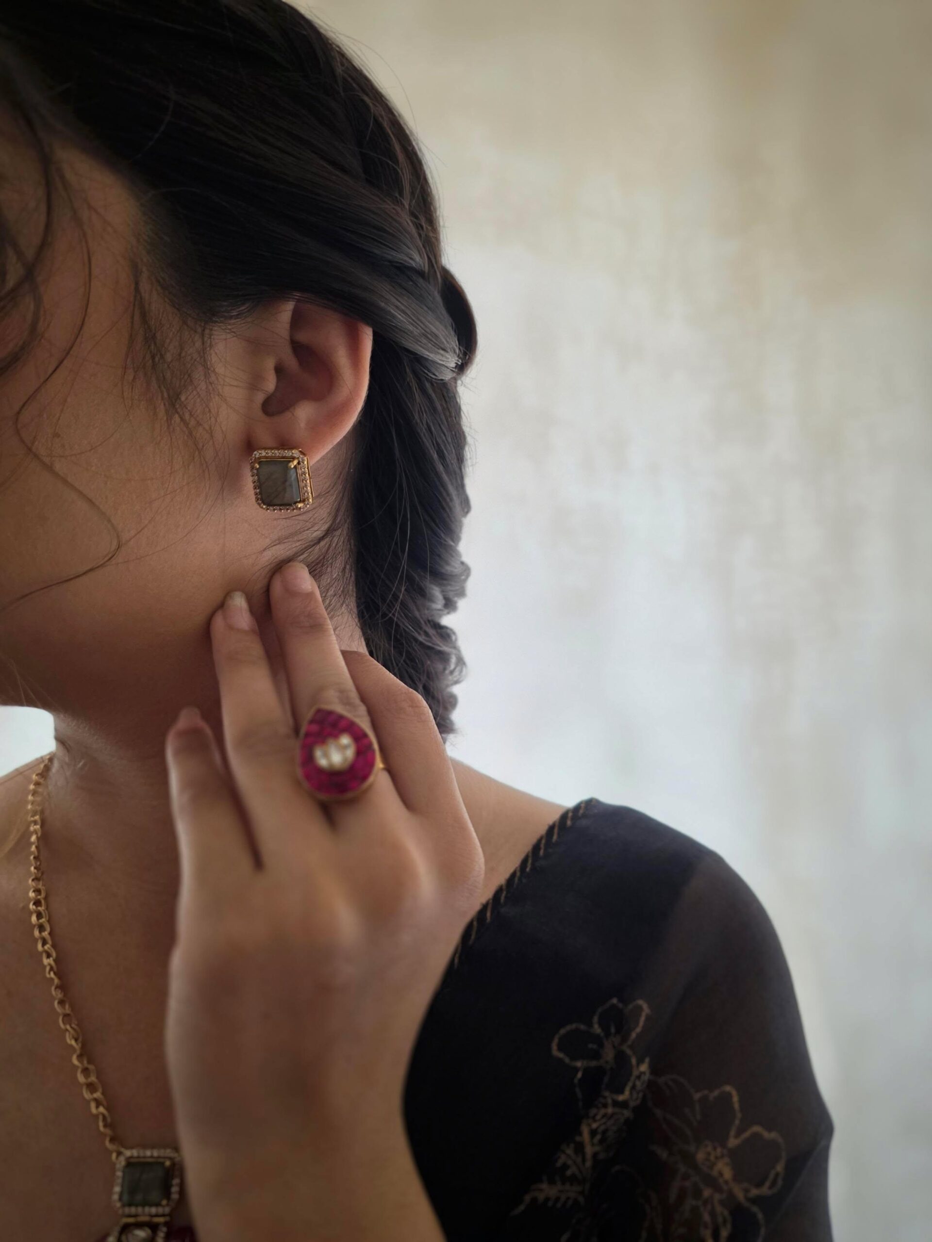 Haathi delicate necklace Thumbnail