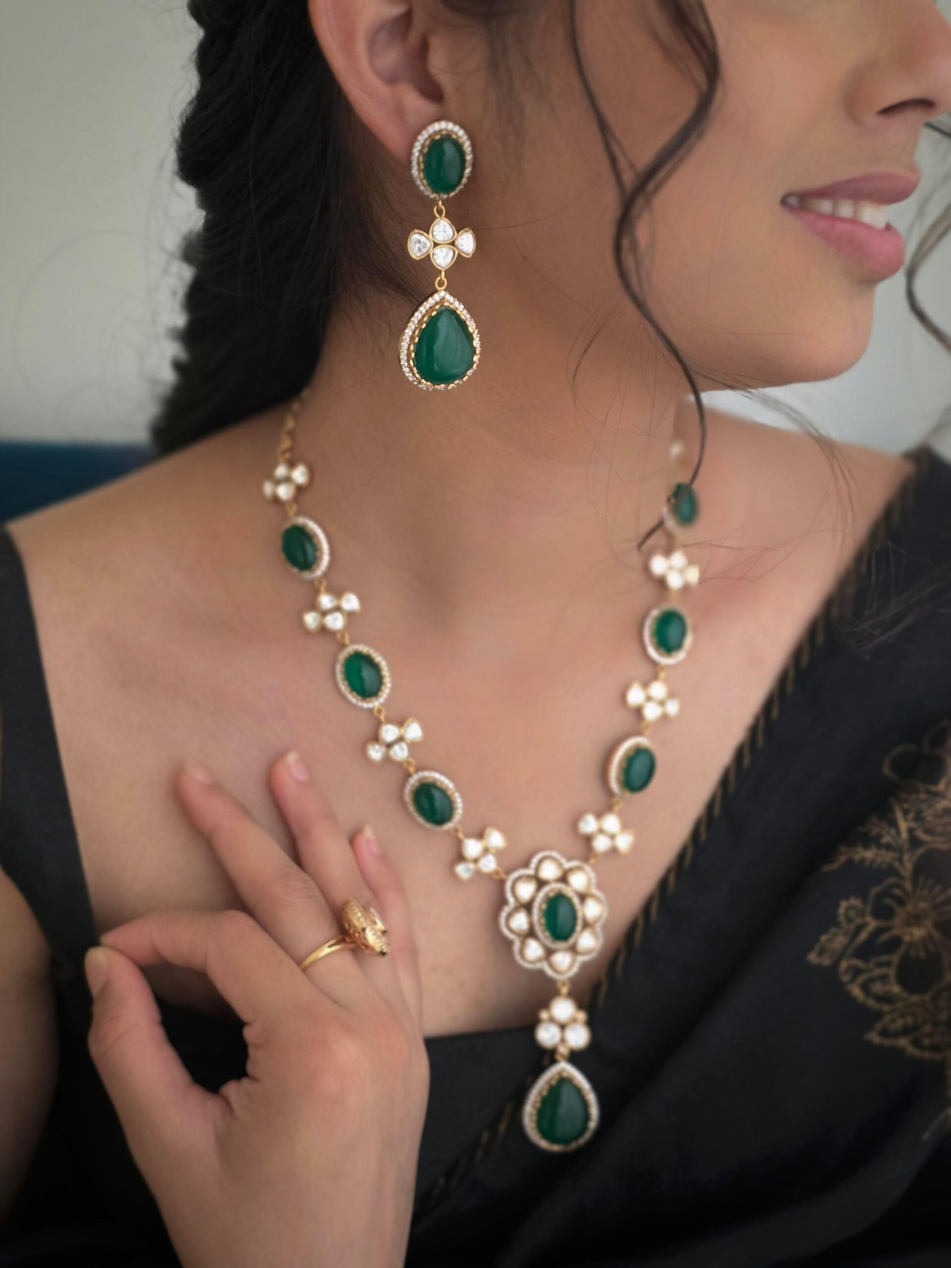 Amanza quartz and polki necklace Thumbnail