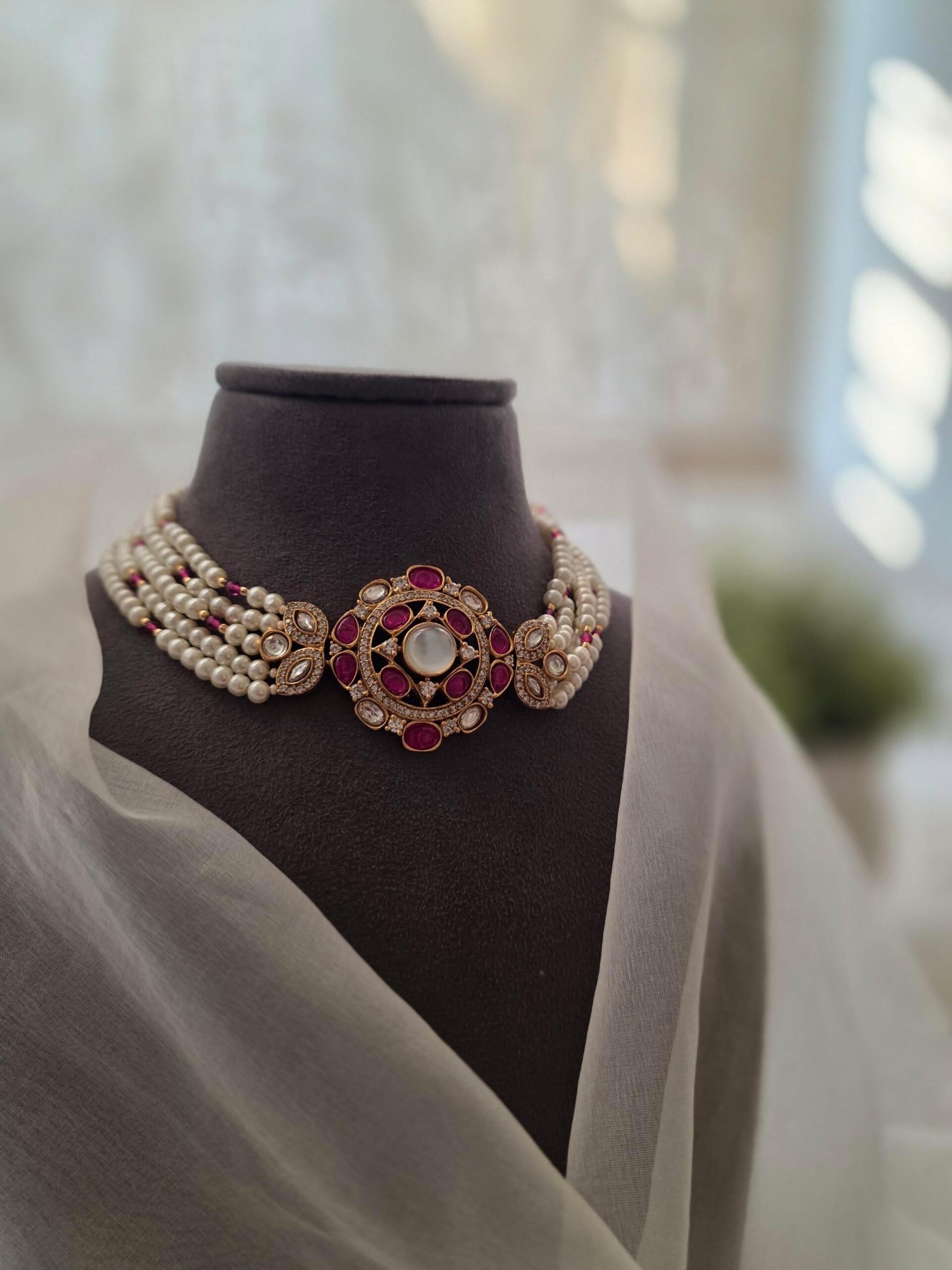 Raia pearl and polki choker Thumbnail