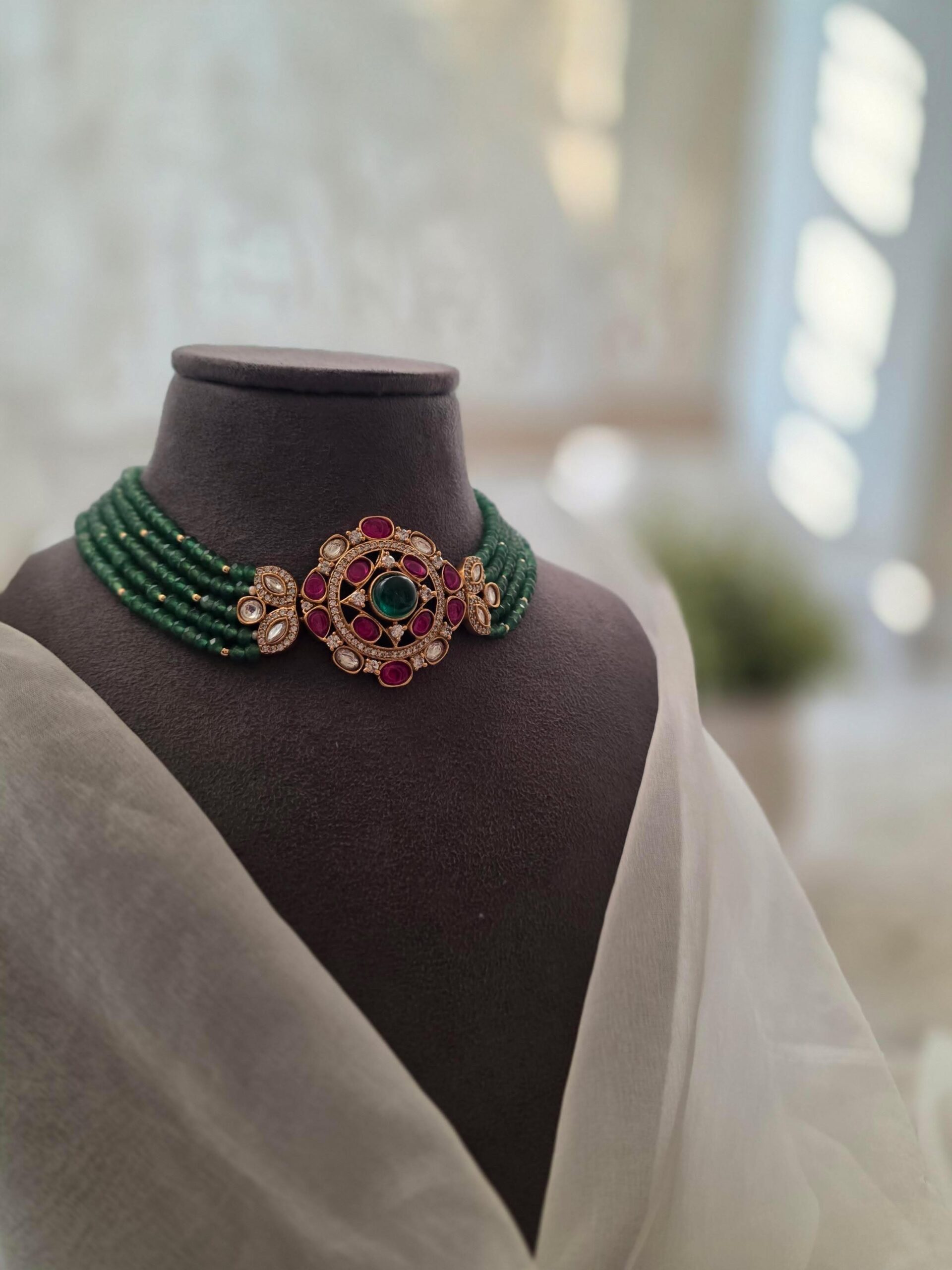 Raia pearl and polki choker Thumbnail