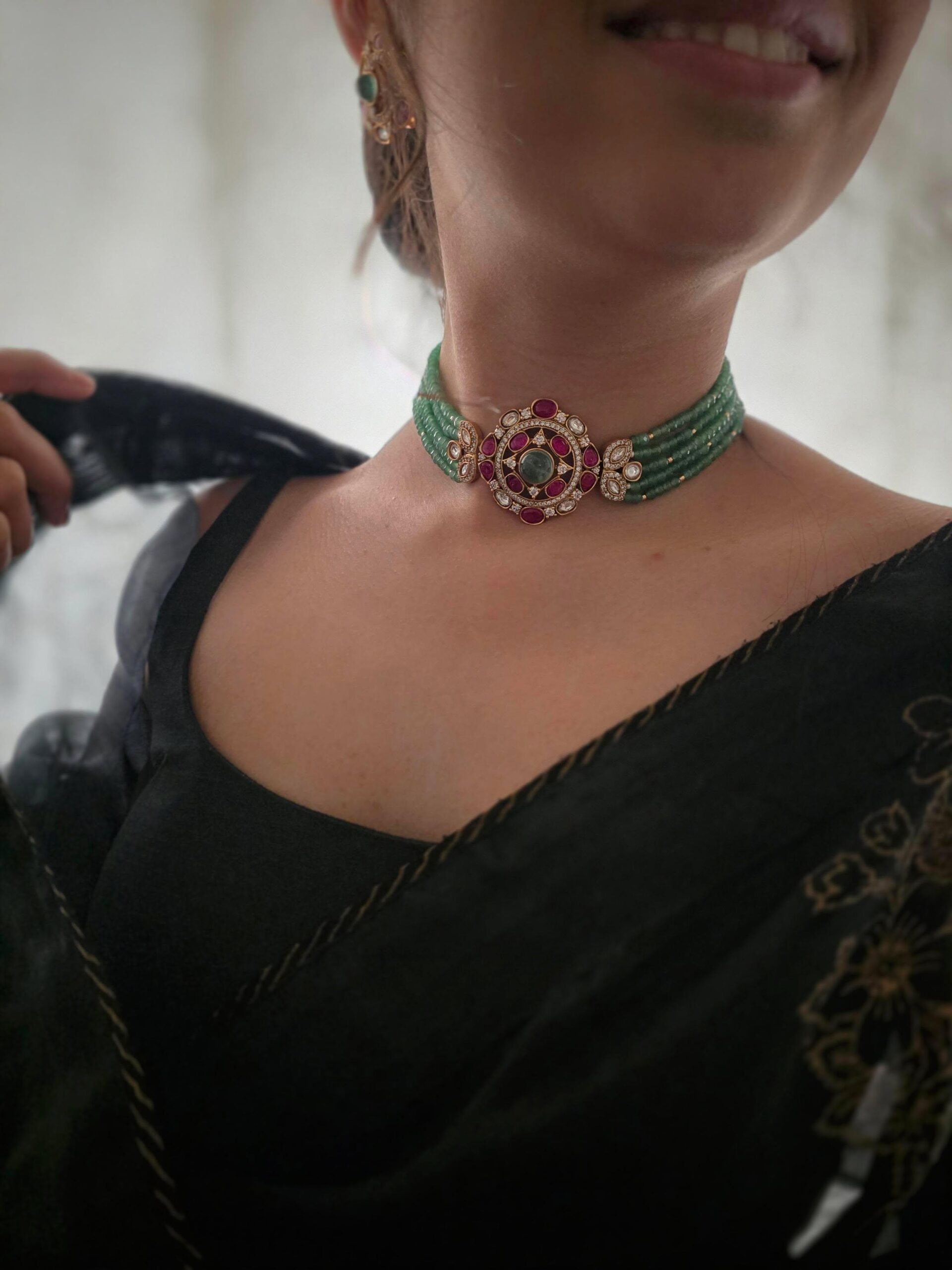 Raia pearl and polki choker Thumbnail