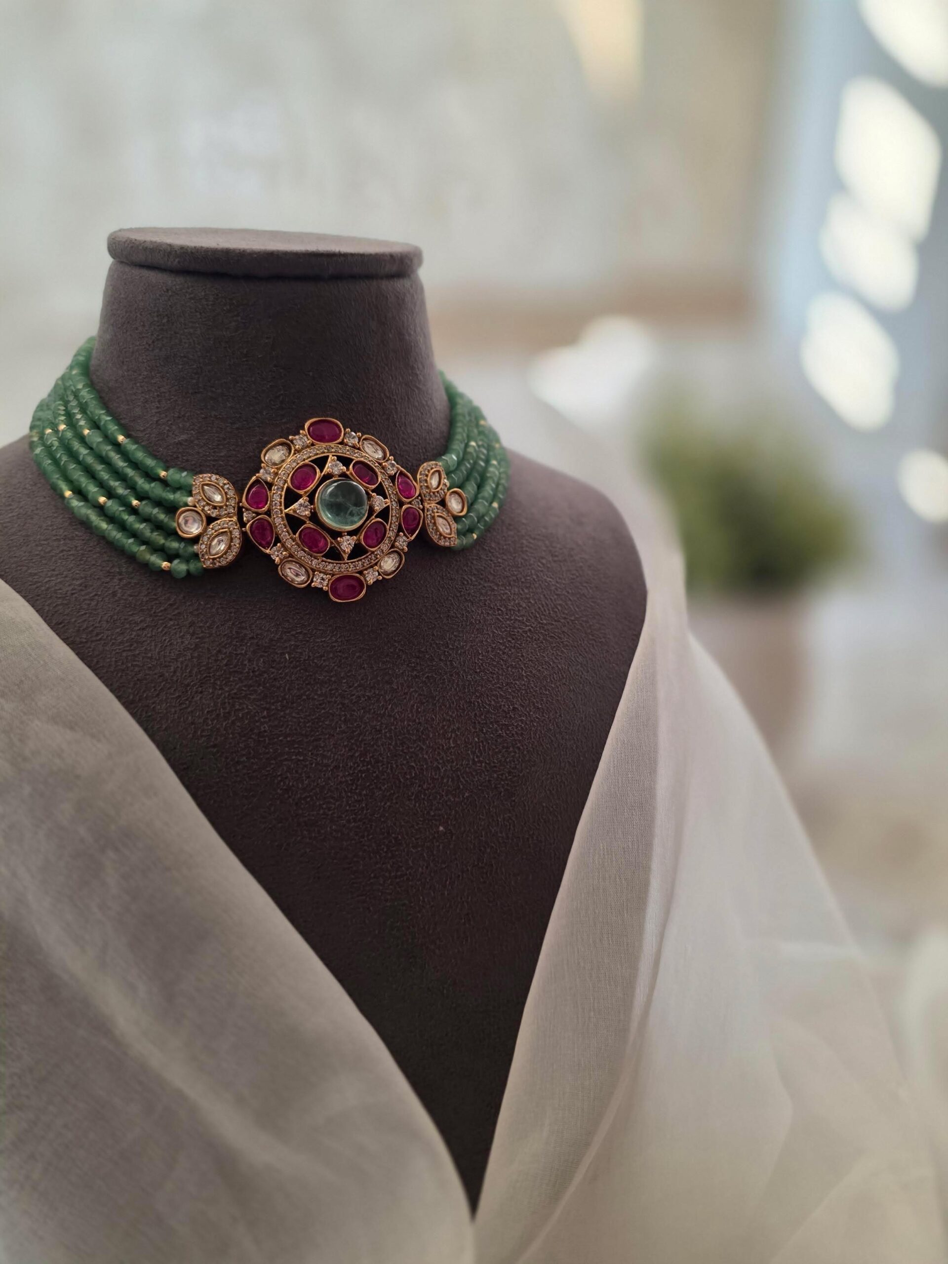 Raia pearl and polki choker Thumbnail