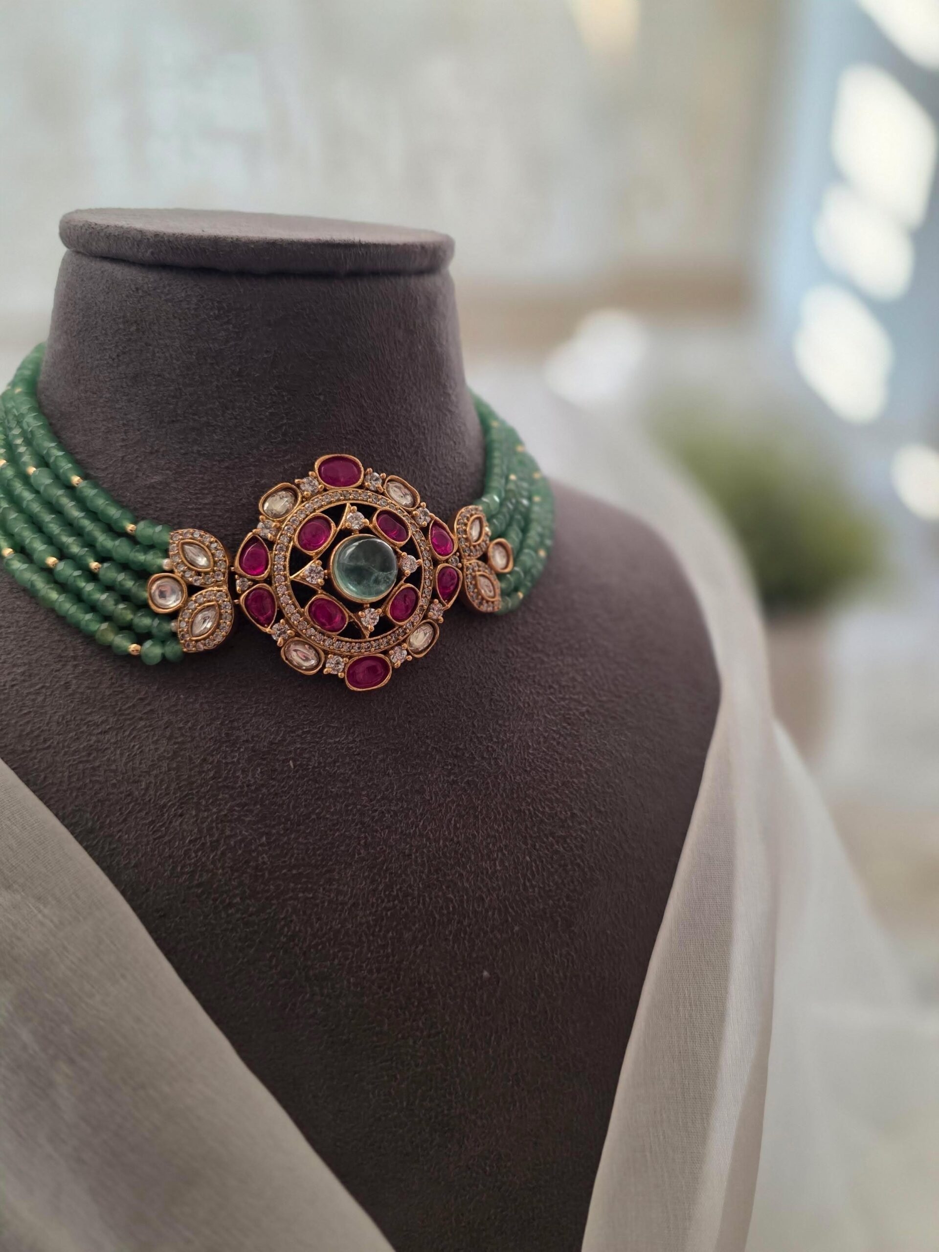 Raia pearl and polki choker Thumbnail