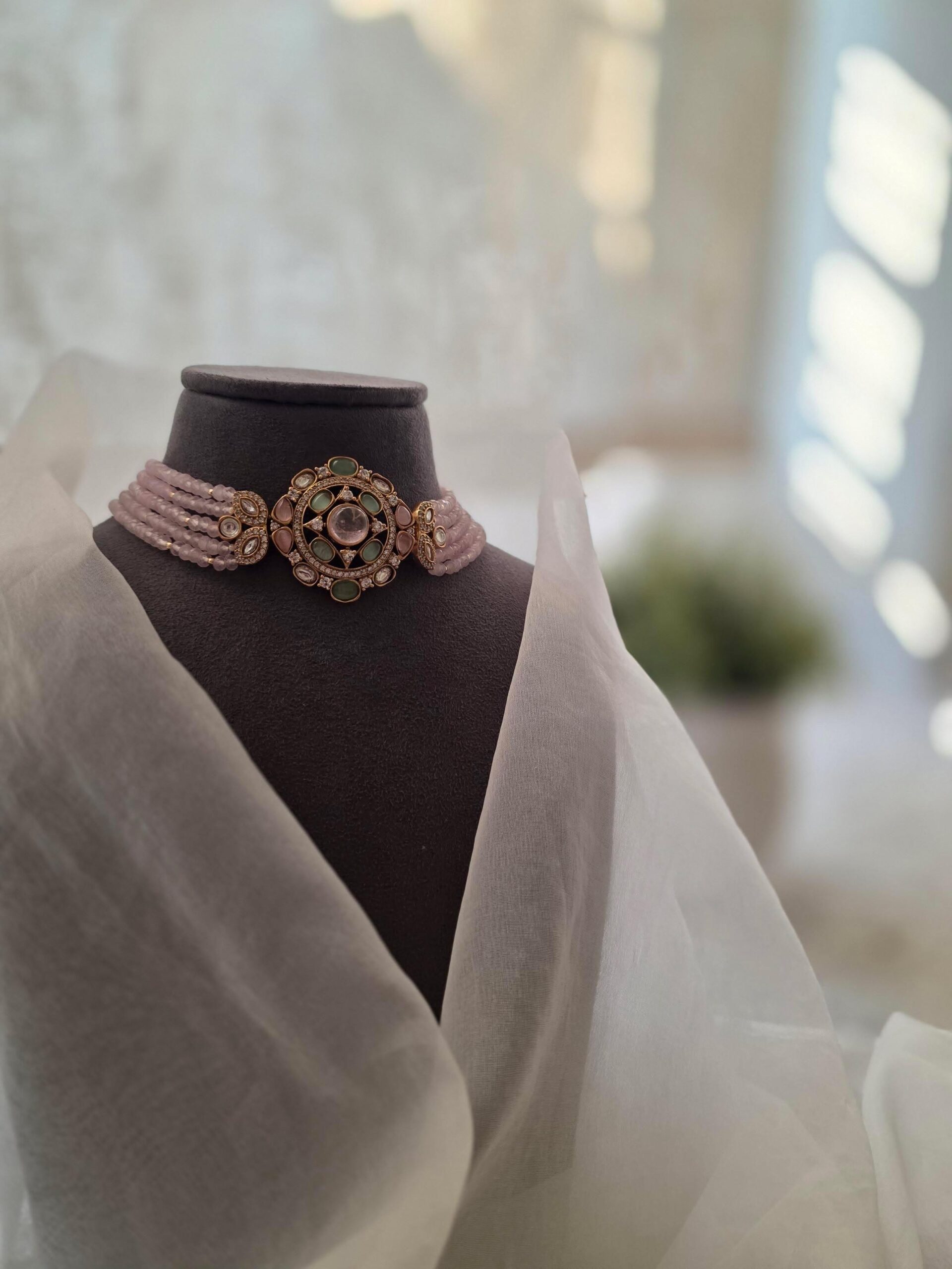 Raia pearl and polki choker Thumbnail