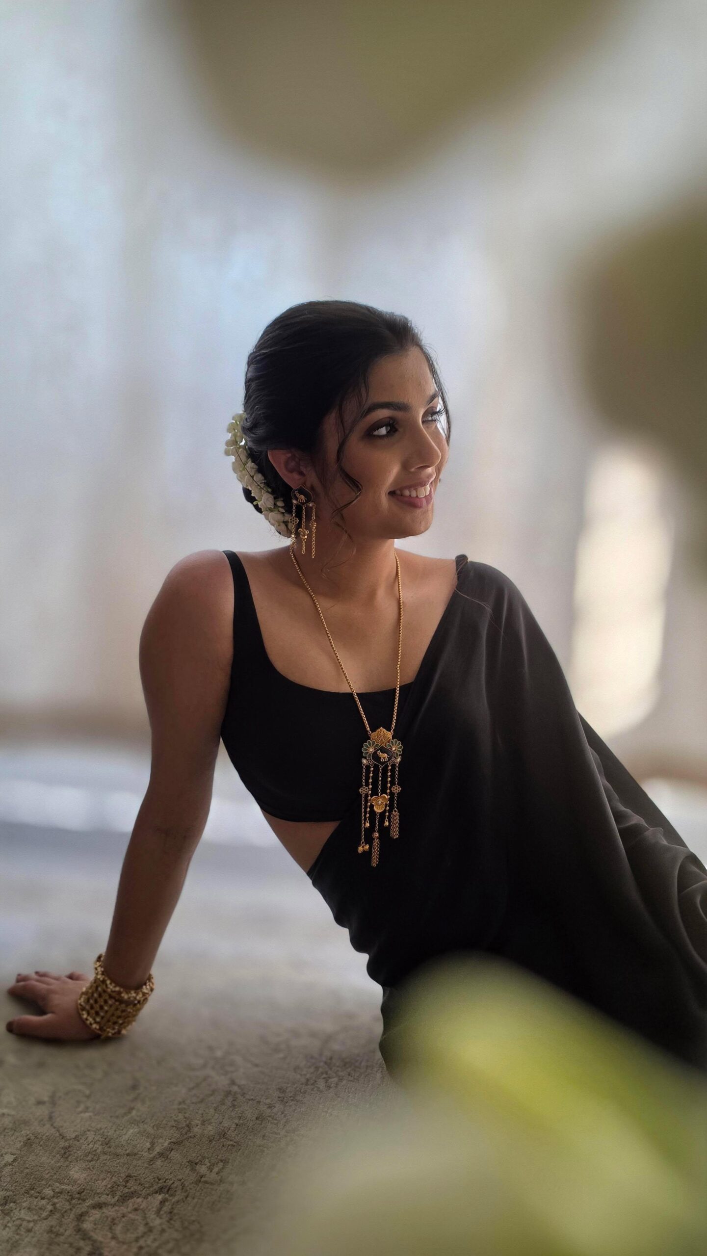 Madhuban handcrafted delicate necklace Thumbnail