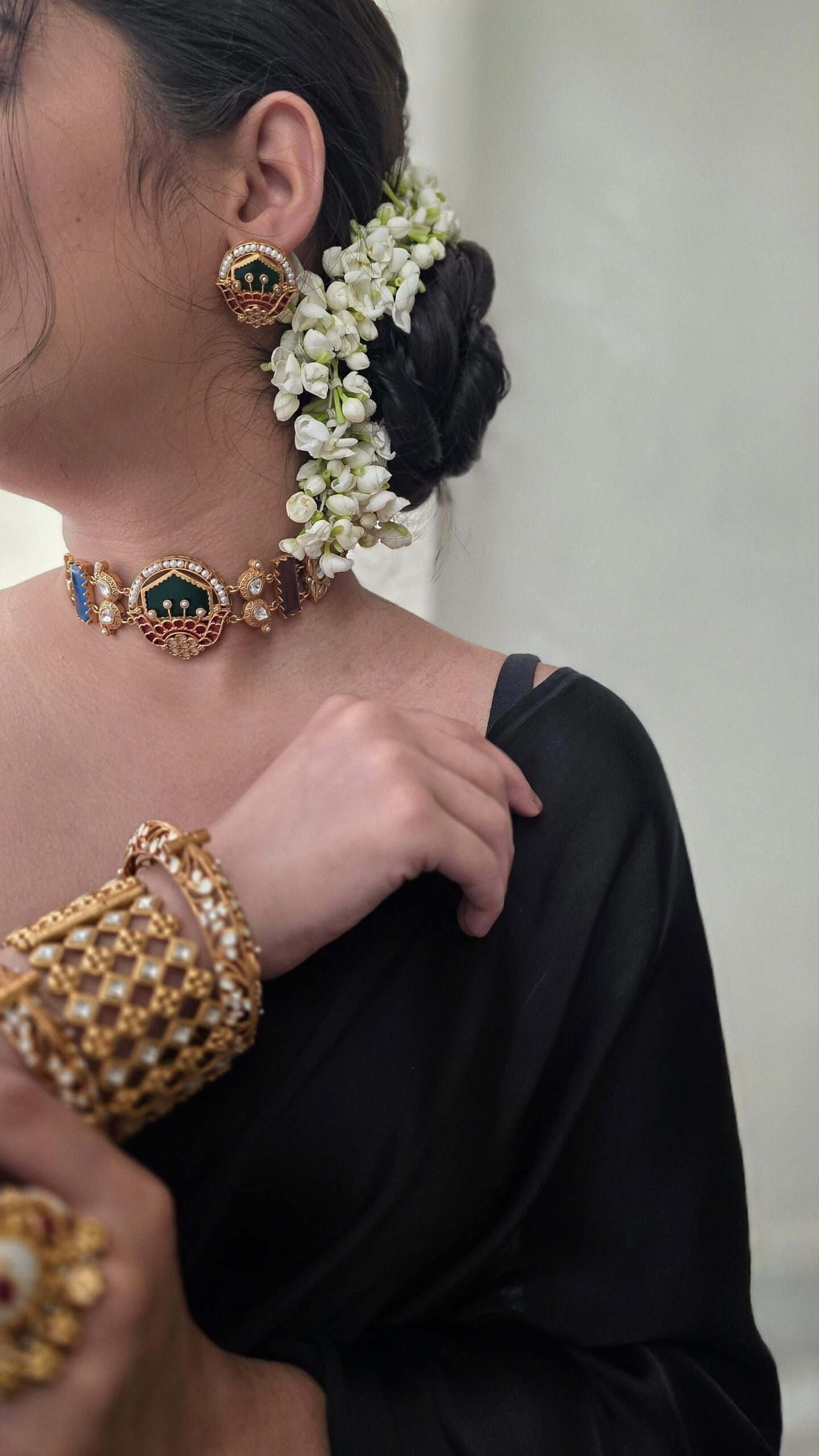 Madhuban handcrafted choker Thumbnail