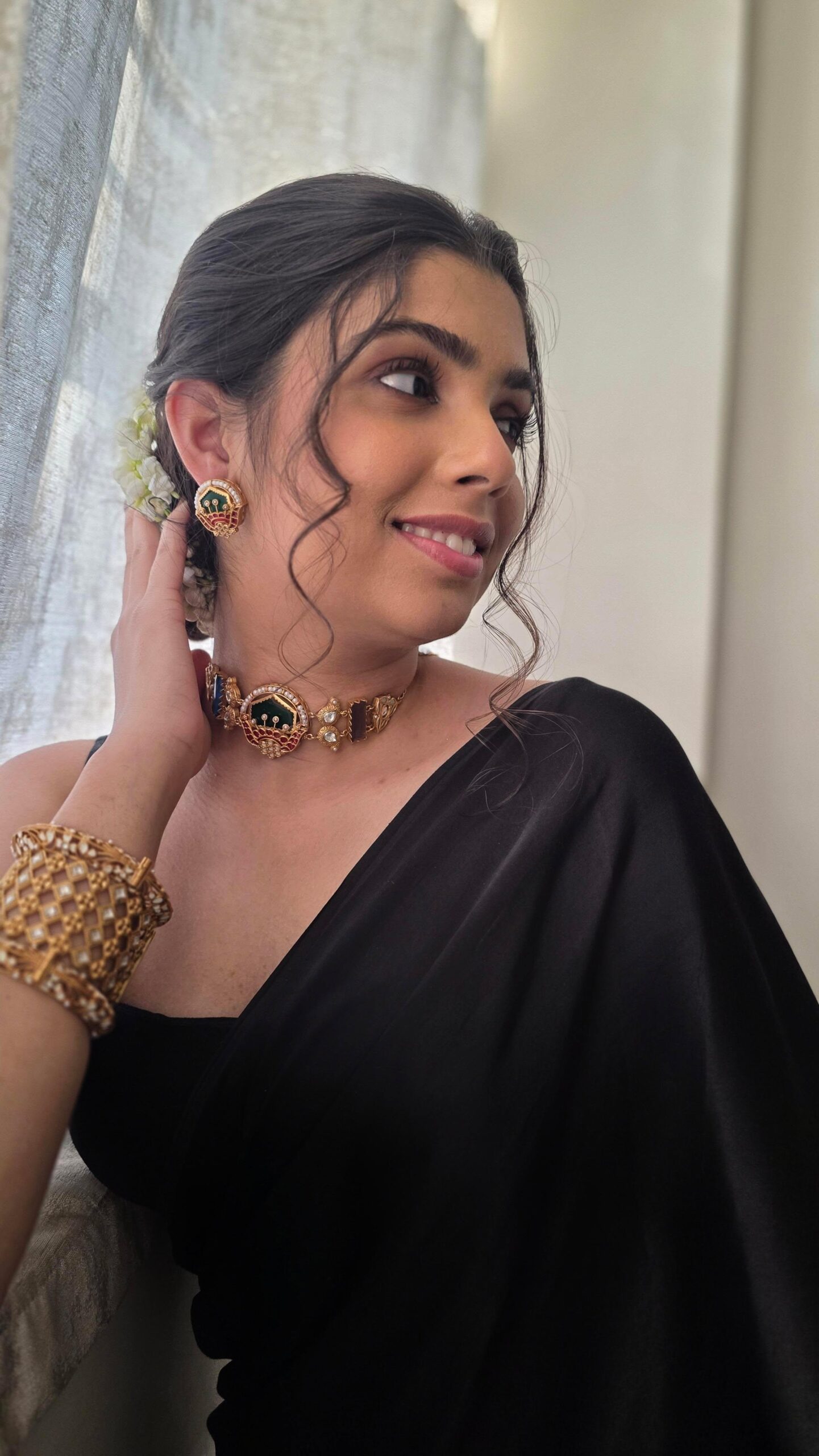 Madhuban handcrafted choker Thumbnail