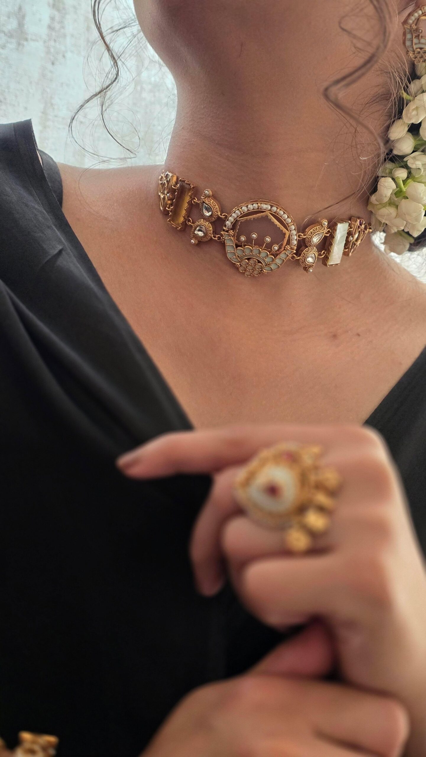 Madhuban handcrafted choker Thumbnail