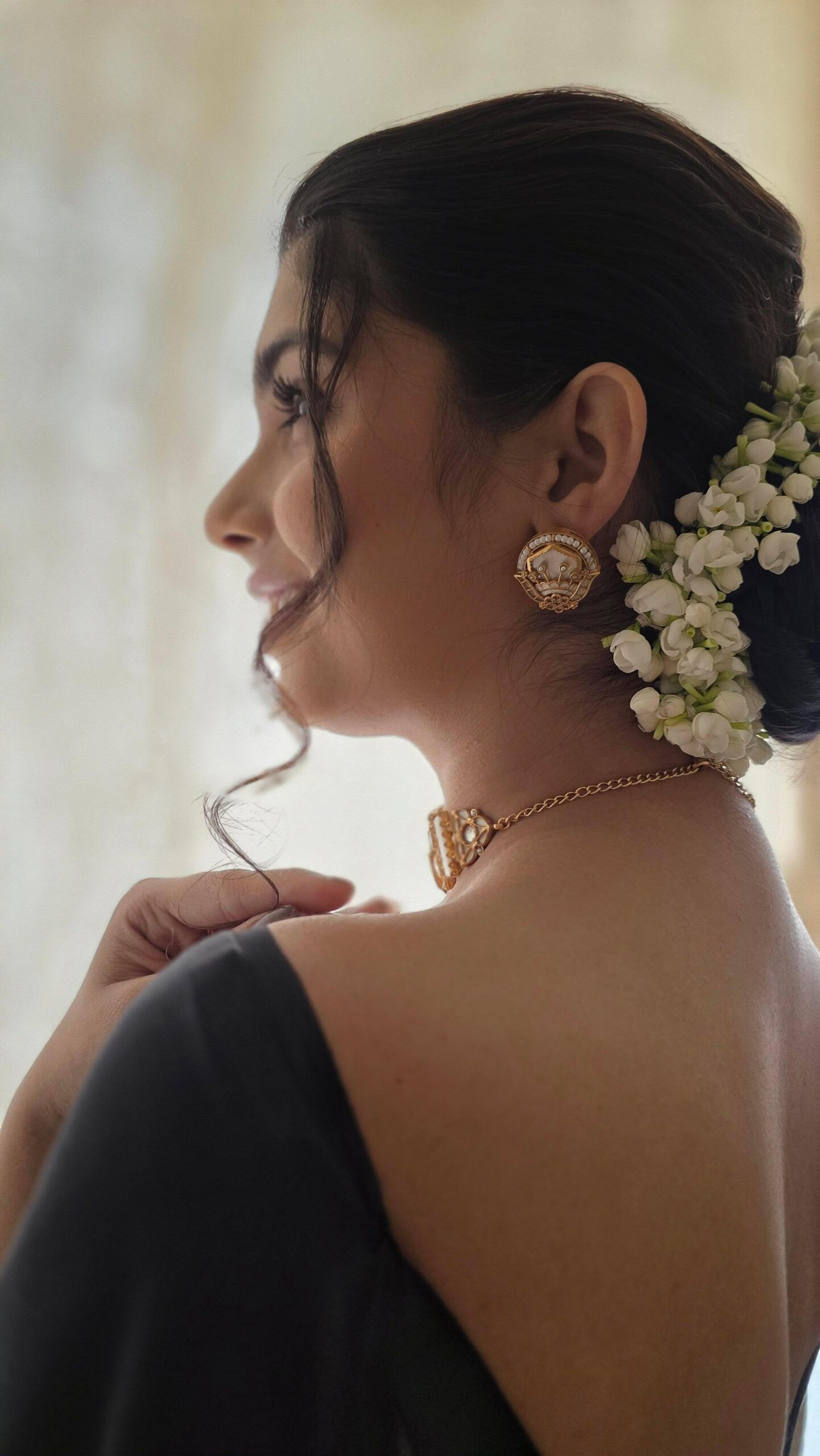 Madhuban handcrafted choker Thumbnail