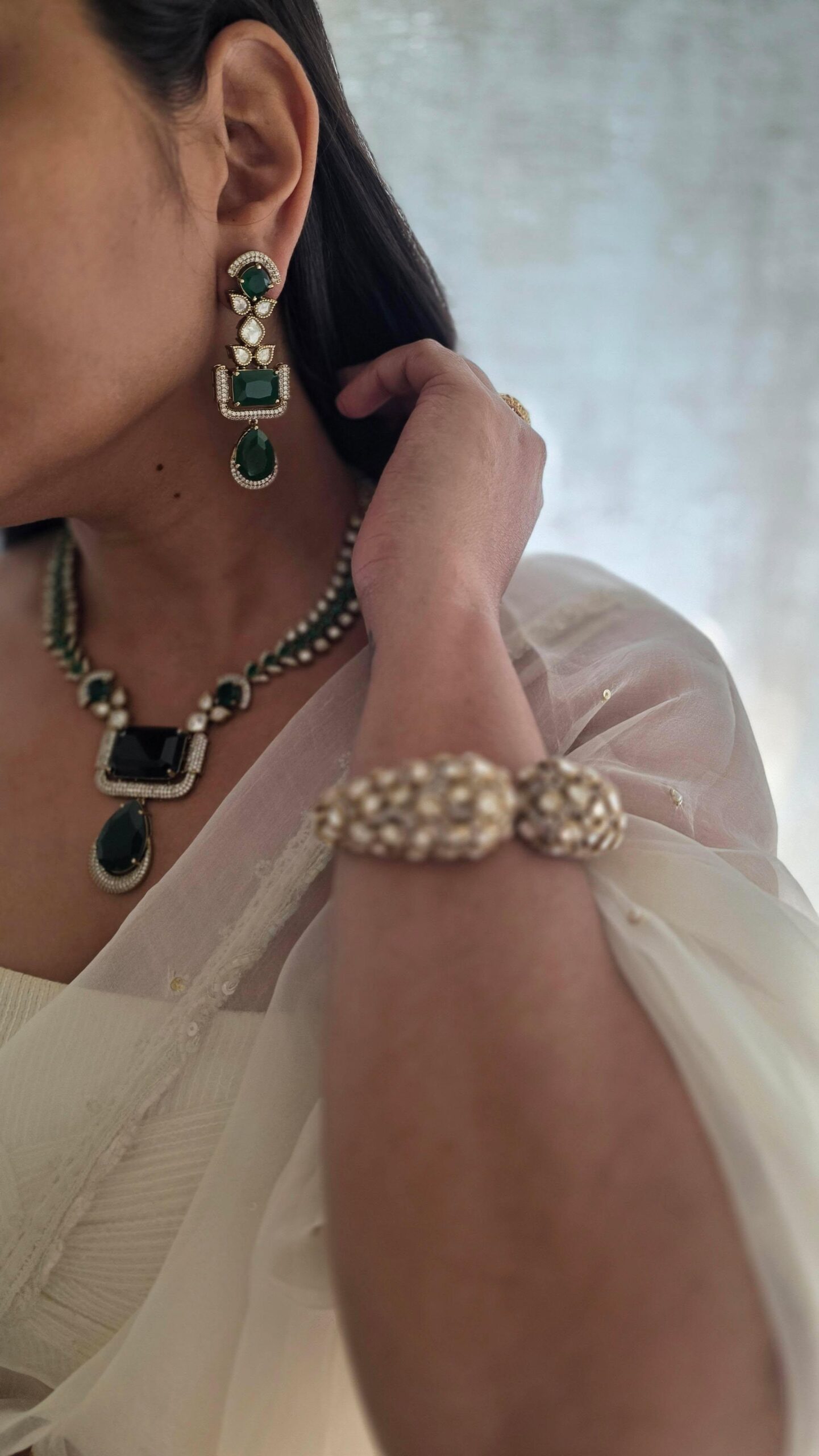 Eva quartz and polki necklace Thumbnail