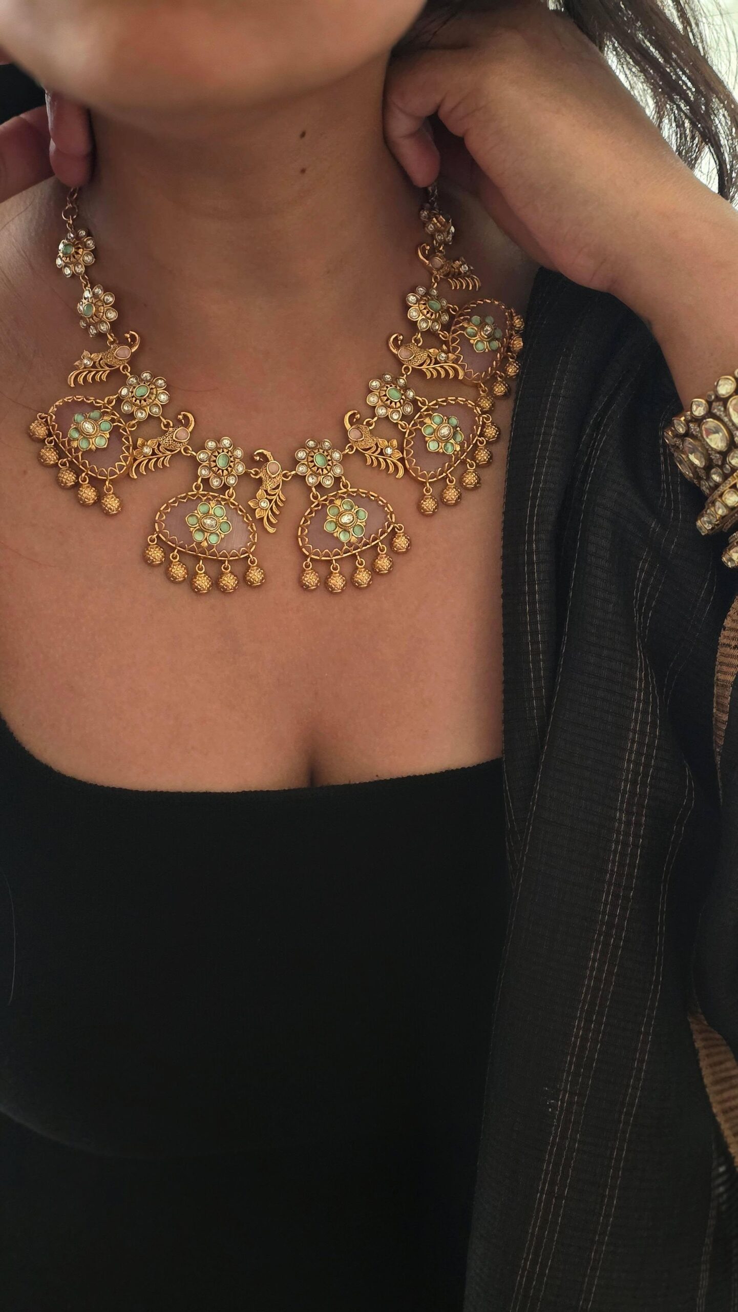 Meenlata handcrafted quartz and polki necklace Thumbnail