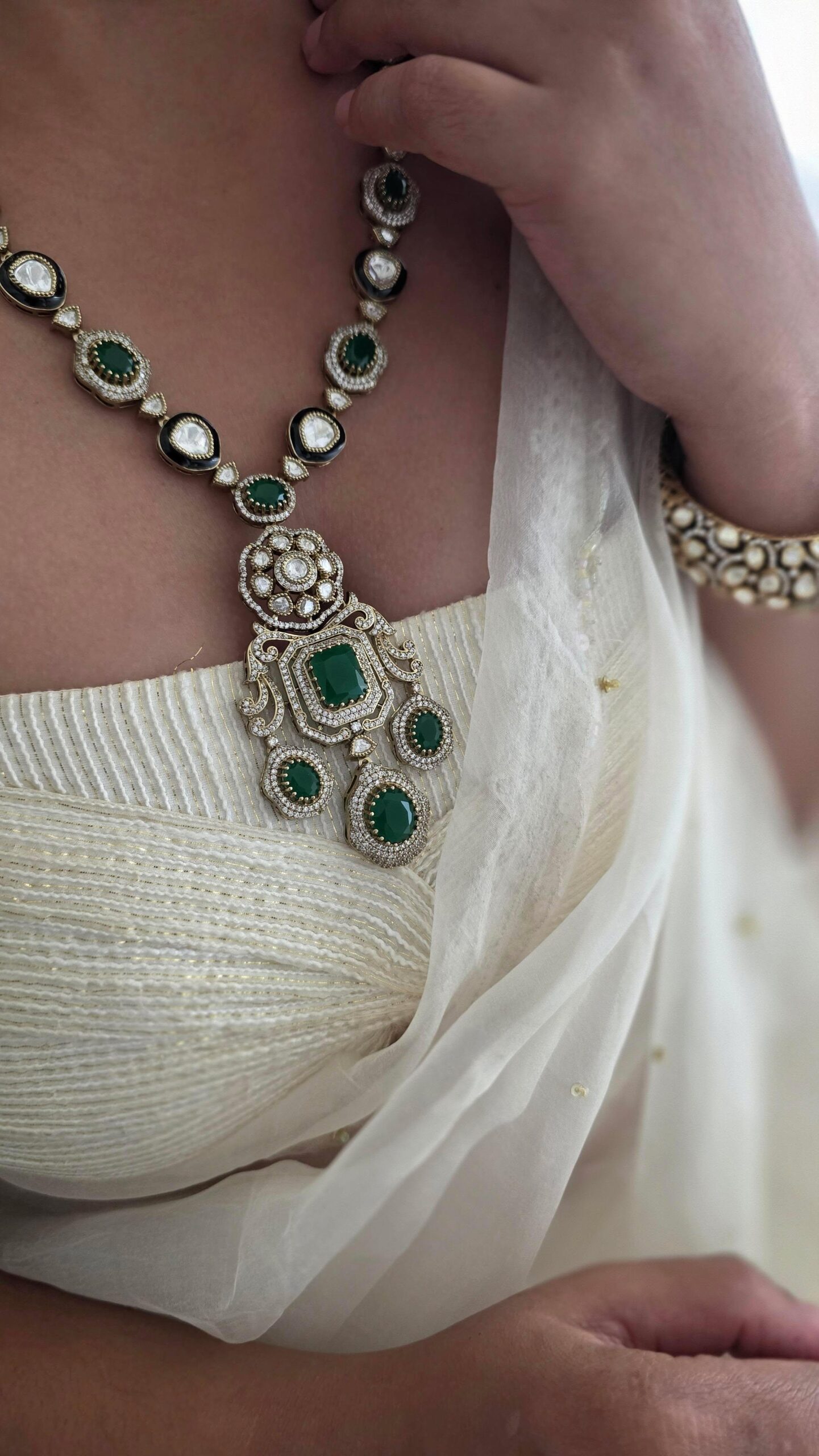 Jasleen polki long necklace Thumbnail