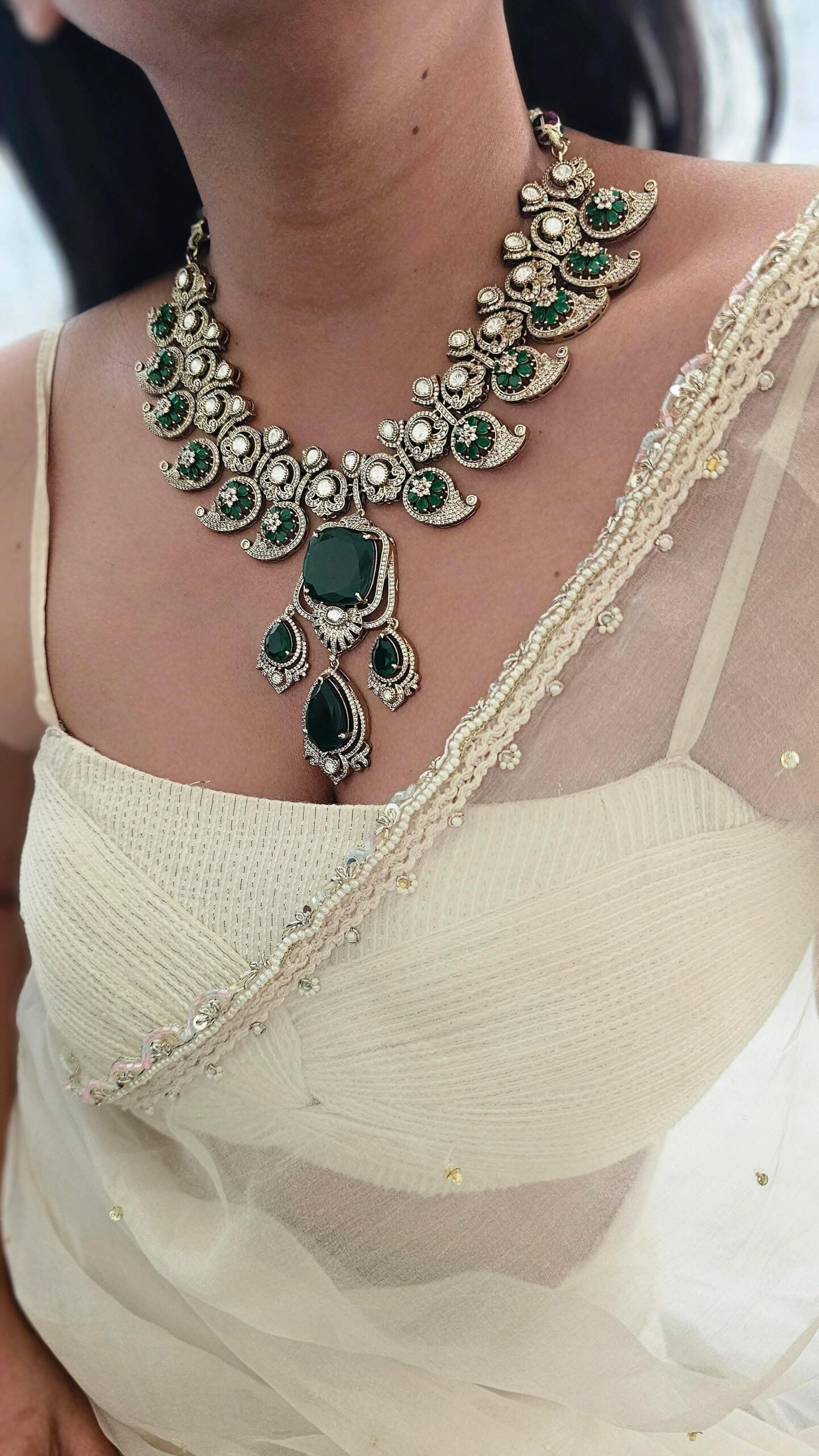 Nivedita quartz and polki necklace Thumbnail