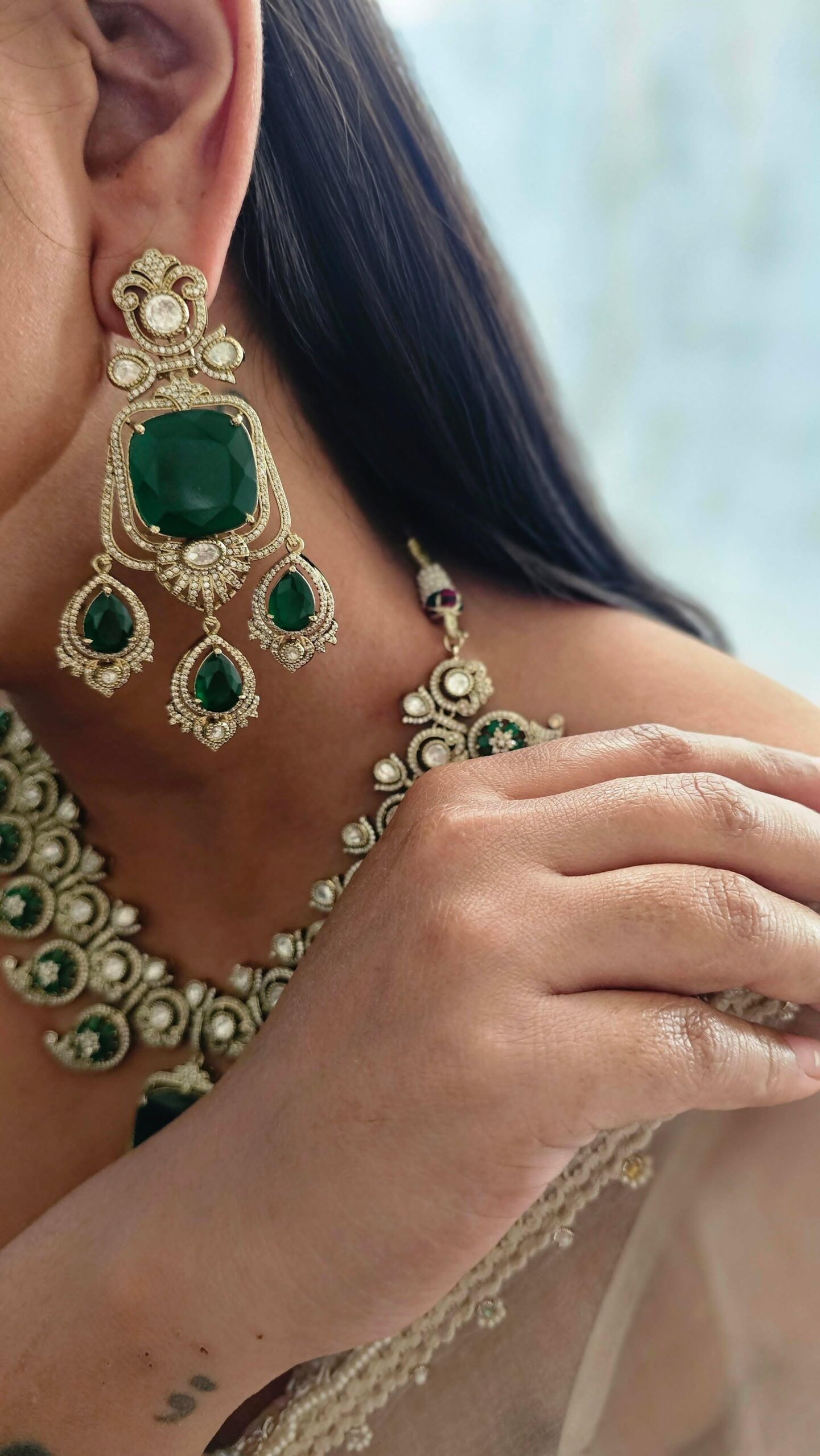 Nivedita quartz and polki necklace Thumbnail