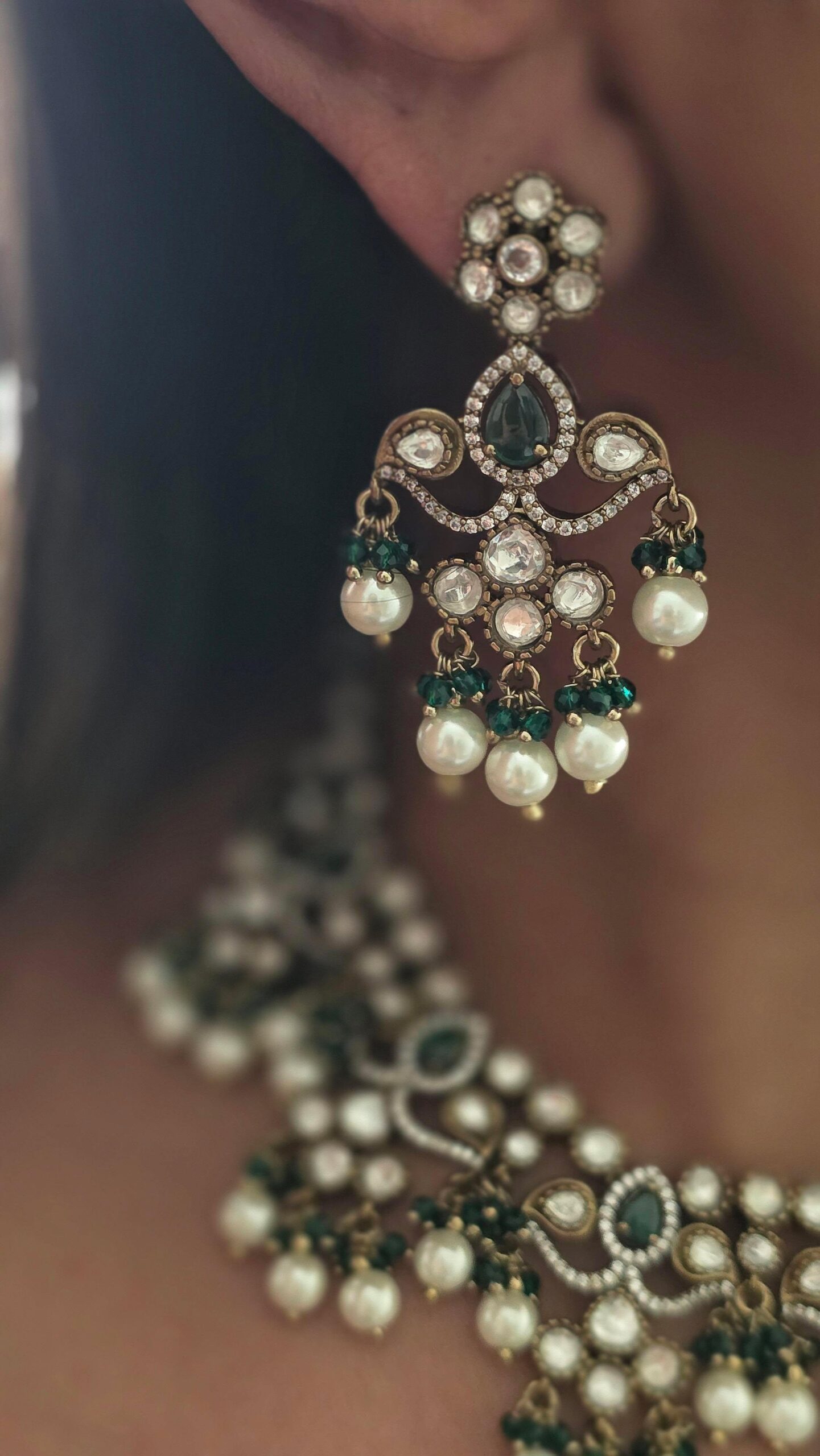 Dhiyara polki and pearl necklace Thumbnail