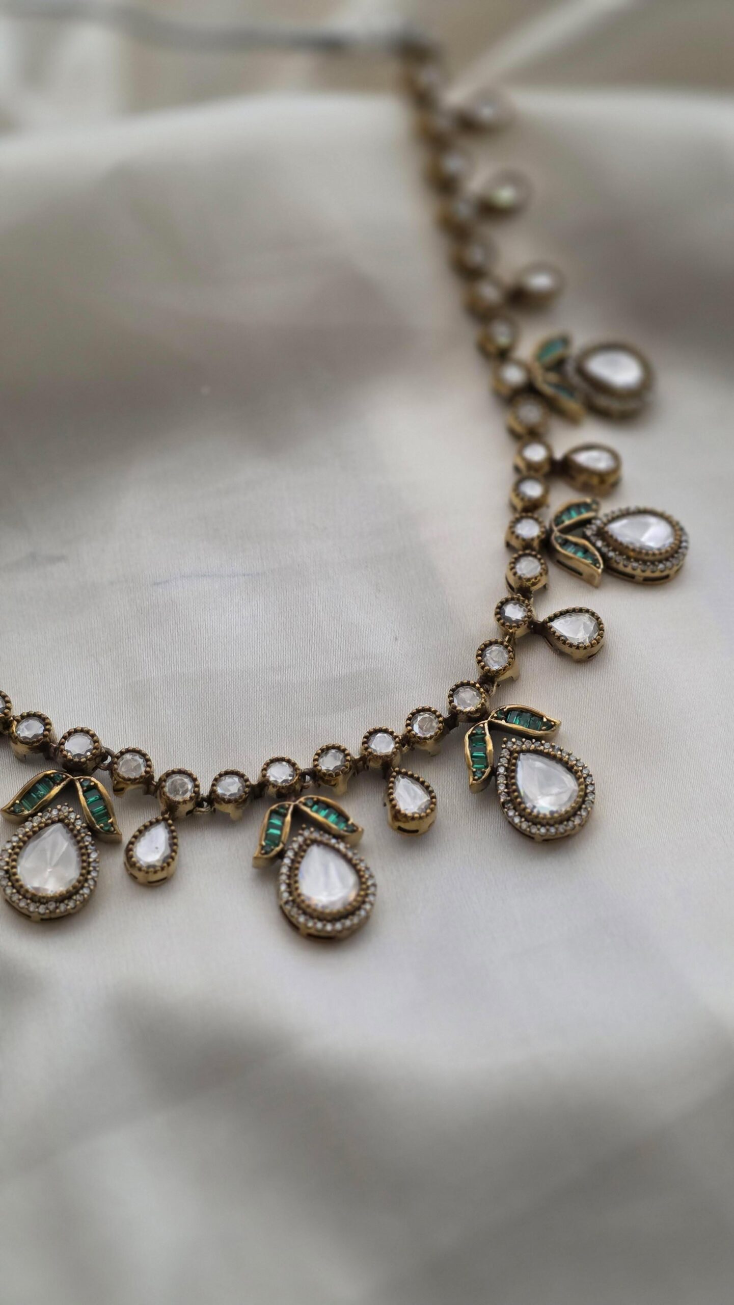 Feera polki necklace Thumbnail