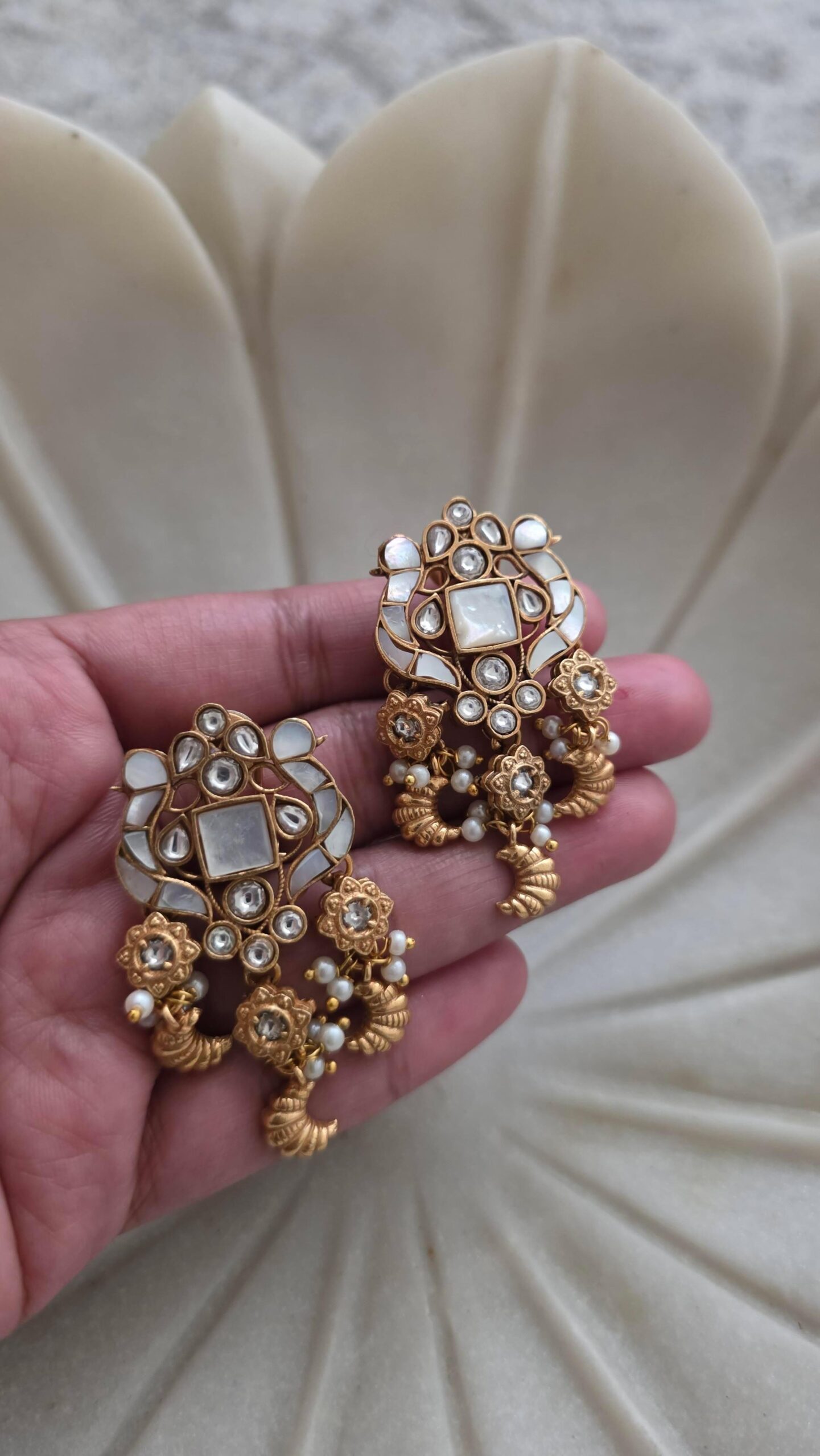 Mukti handcrafted choker Thumbnail