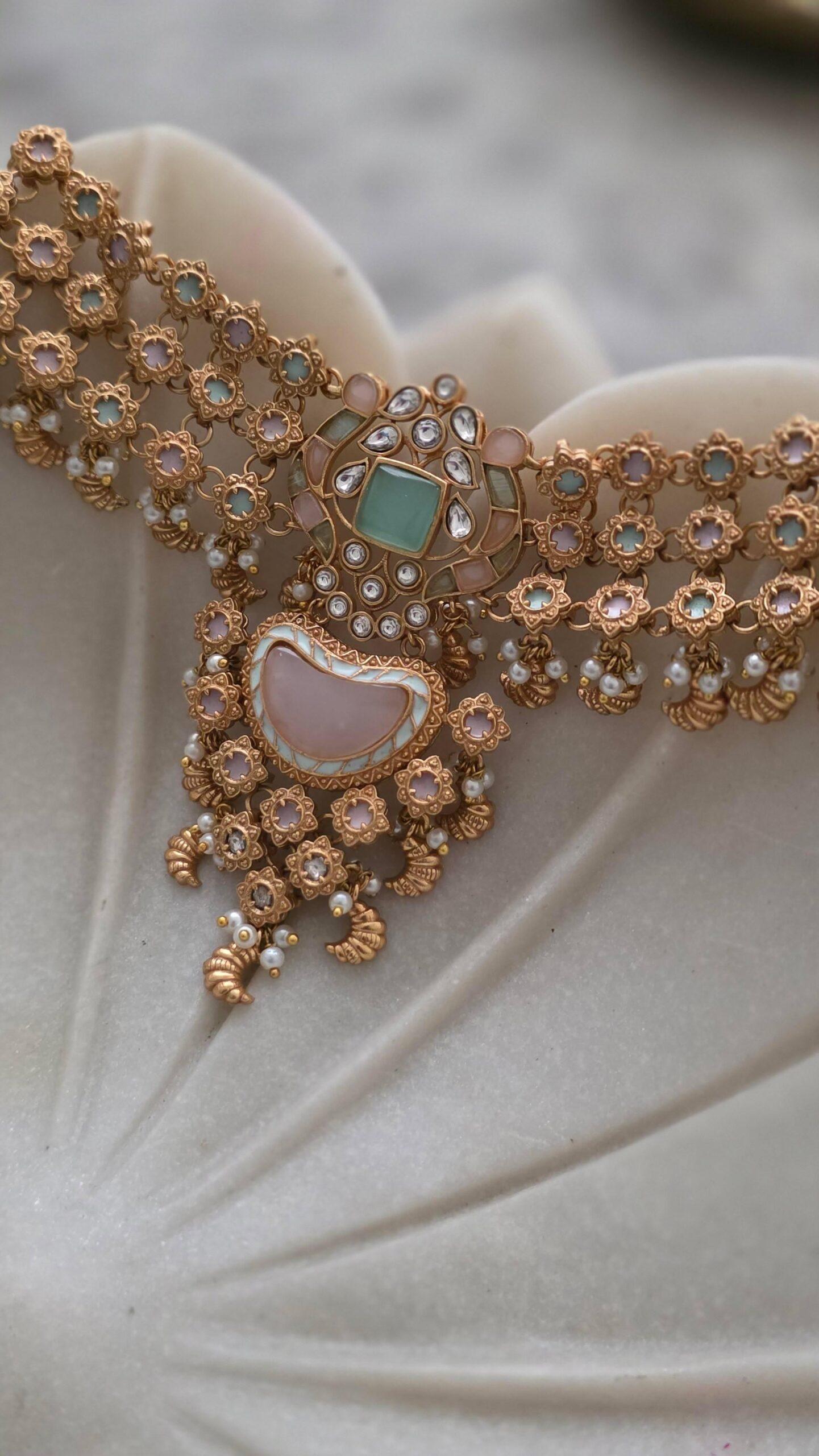 Mukti handcrafted choker Thumbnail