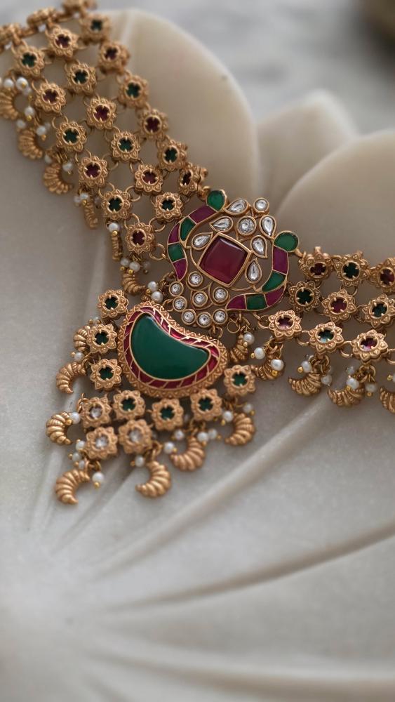Mukti handcrafted choker Thumbnail