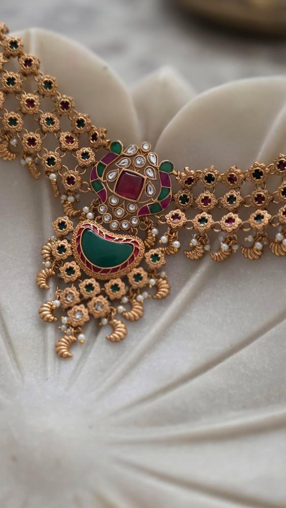 Mukti handcrafted choker Thumbnail