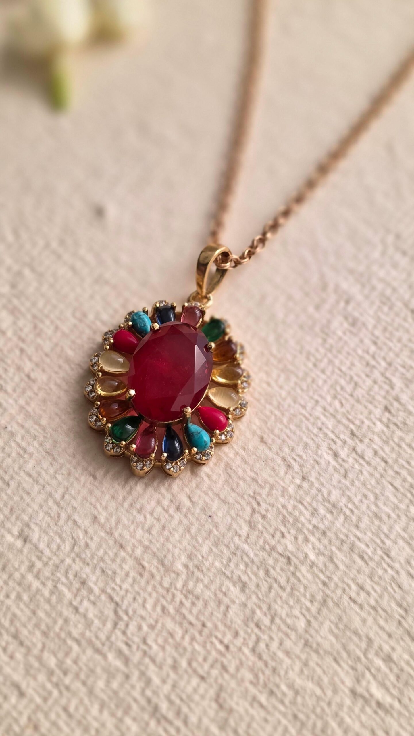 Vira delicate necklace Thumbnail