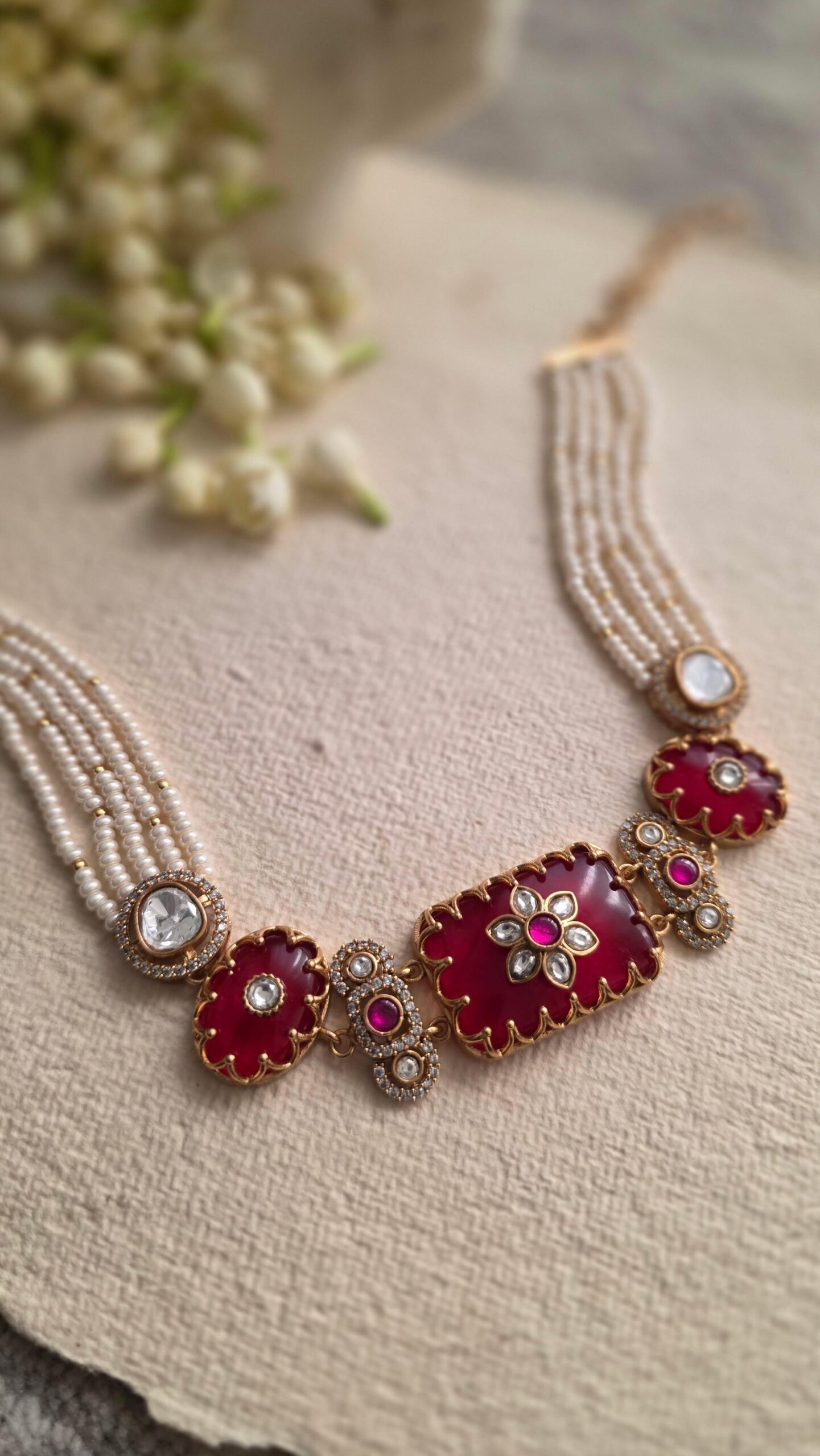 Vaidehi pearl and quartz choker Thumbnail