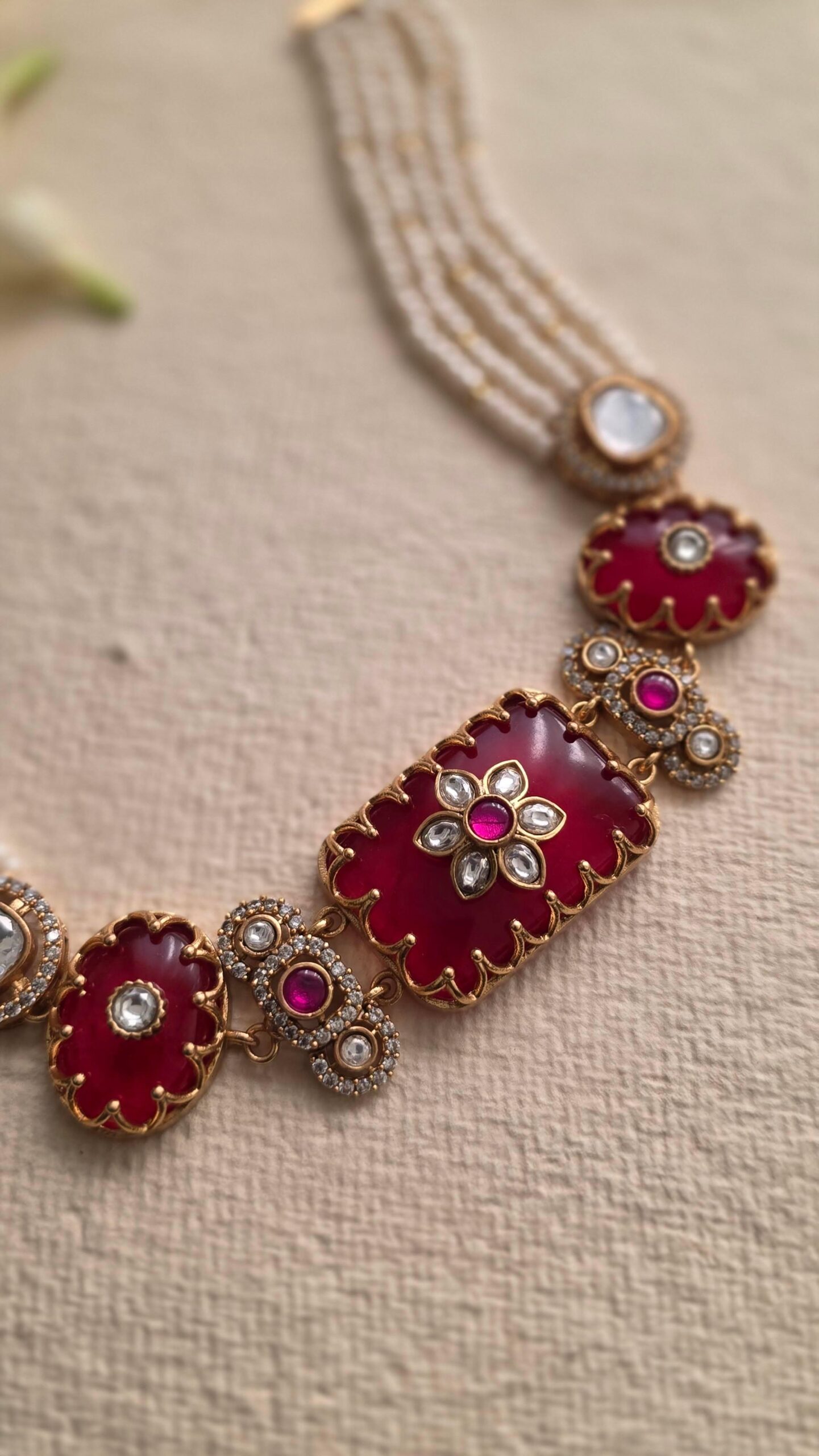 Vaidehi pearl and quartz choker Thumbnail